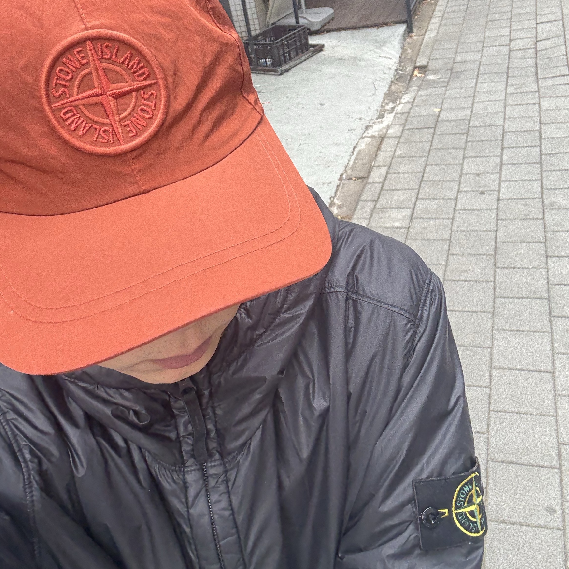 Stone Island 99576 Nylon Metal 6-Panel Cap Orange - 23SS 착용 스타일