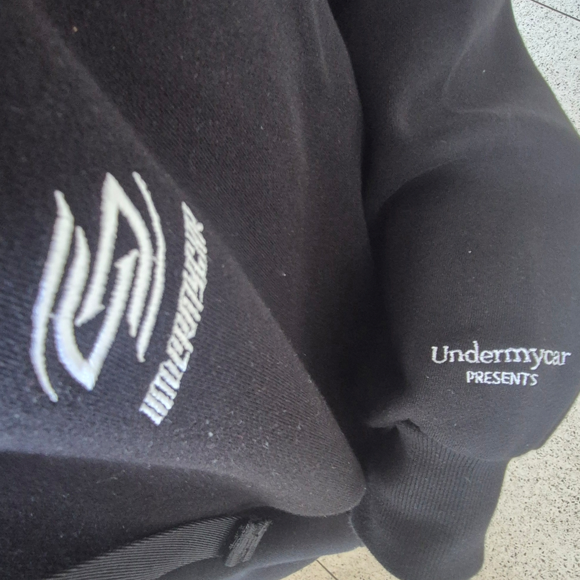 Undermycar Mu.12 Anti Fxxking Logo Play Oversized Bonded Hoodie Black 착용 스타일