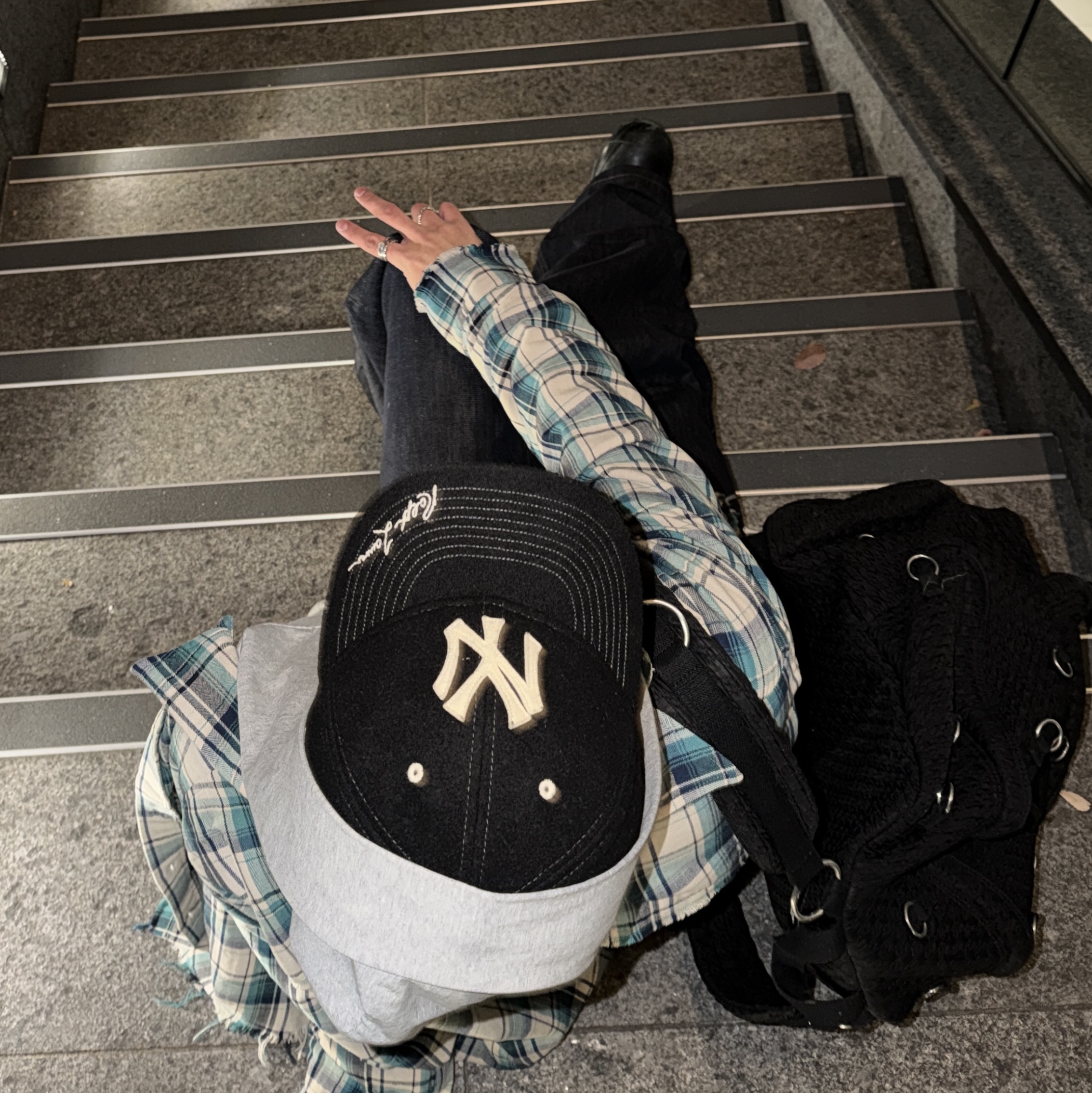 New Era MLB x Ralph Lauren New York Yankees Retro Crown 9Fifty Strapback Black 착용 스타일