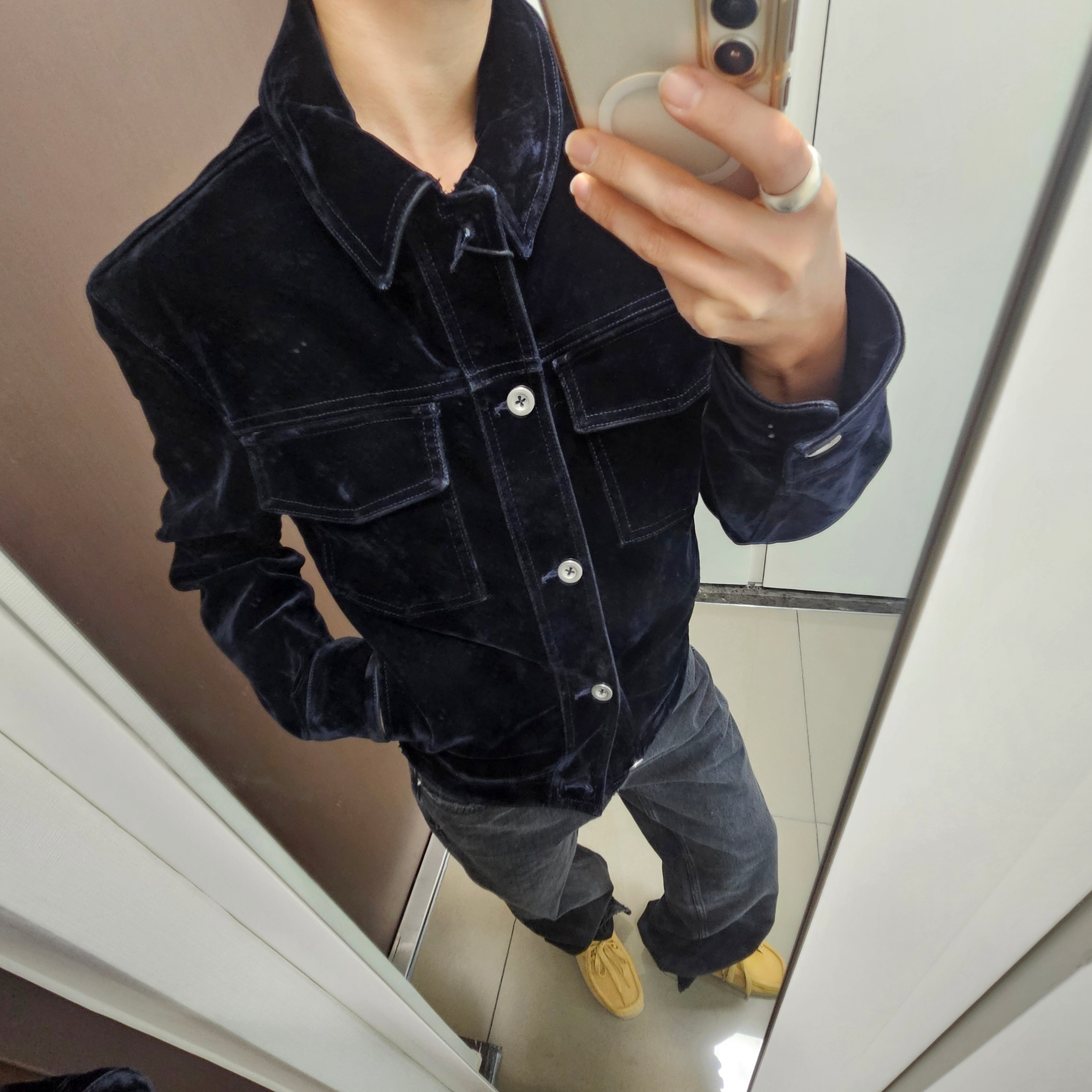 (W) Clarks Wallabee Maple Suede 착용 스타일 - 1