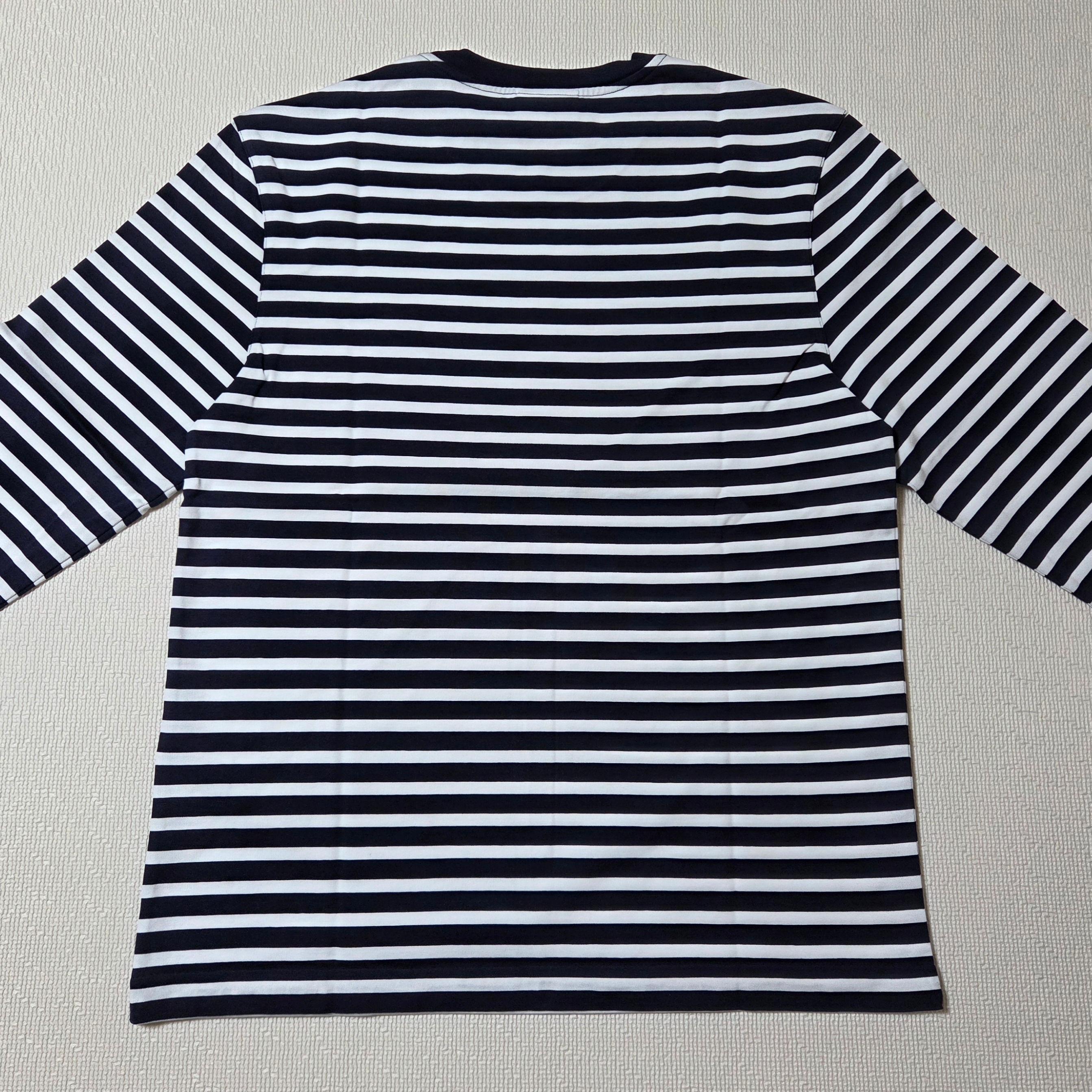 Maison Kitsune Fox Head Patch Regular Marin Long Sleeve T-Shirt Navy Stripes 착용 스타일 - 2