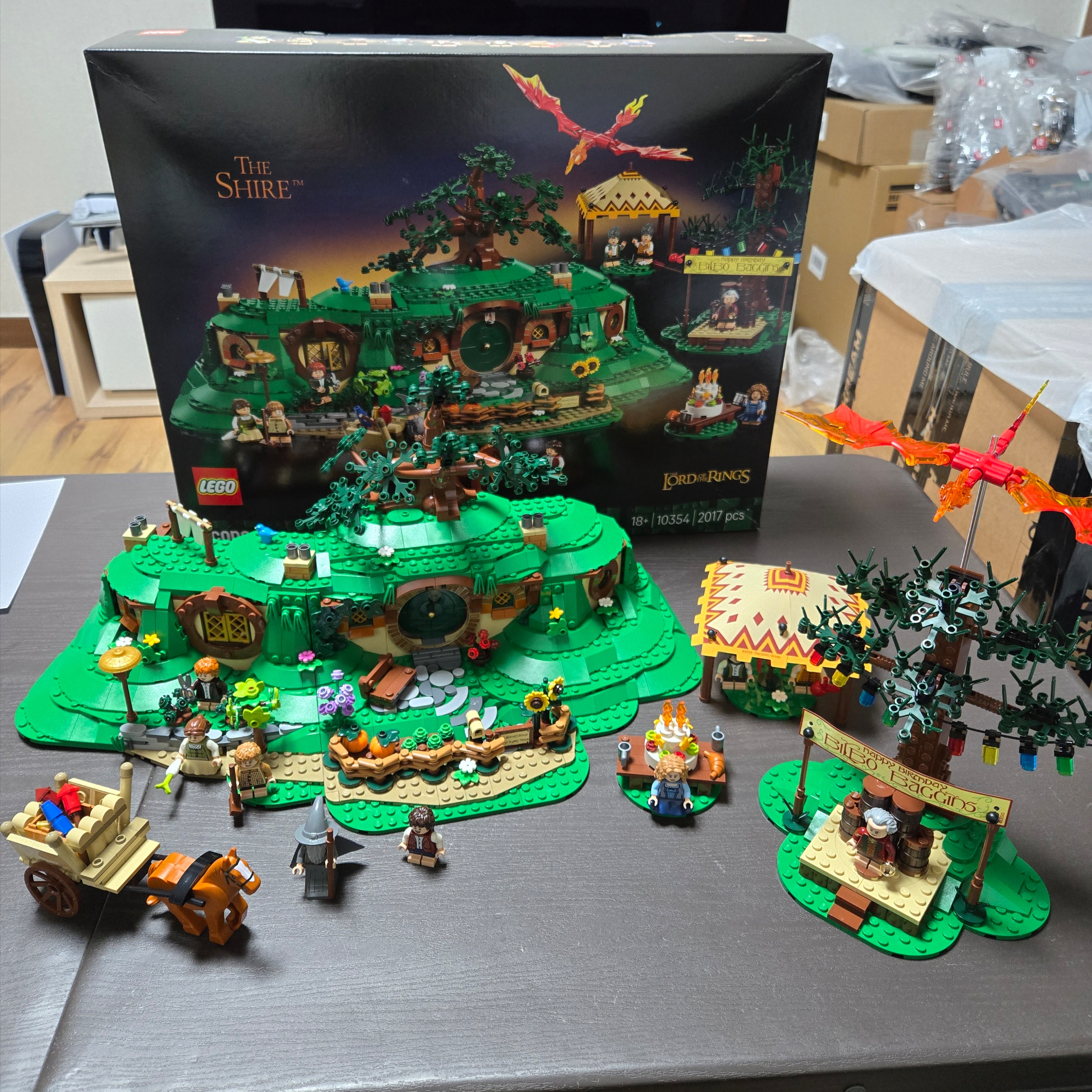 Lego Icons The Lord of The Rings: The Shire 착용 스타일 - 1