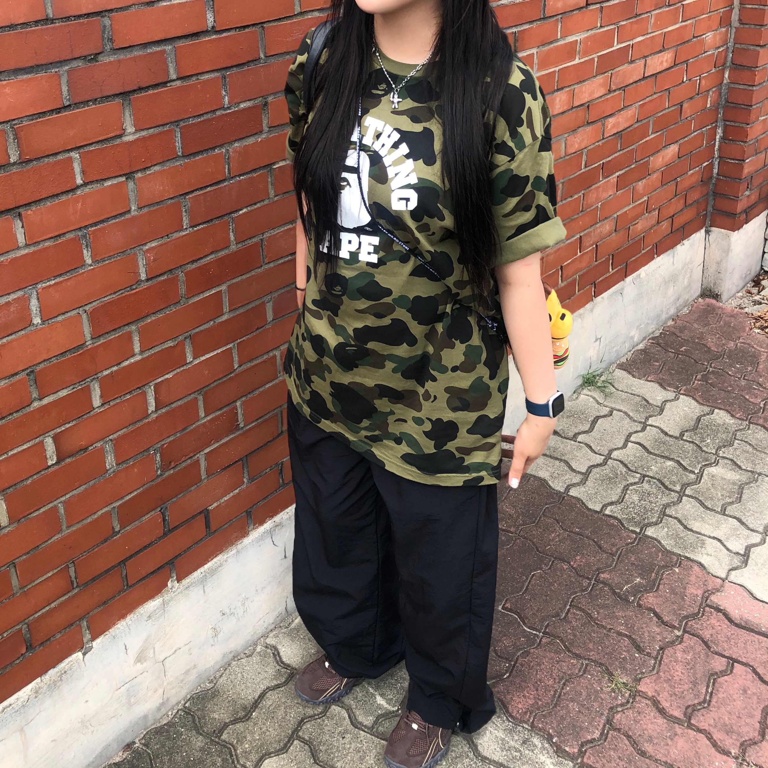 BAPE 1st Camo College T-Shirt Green, Fila Echappe Choco 착용 스타일 - 1