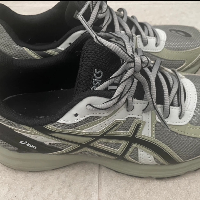 Asics Jog 100 S Sheet Rock - 2E Wide 착용 스타일