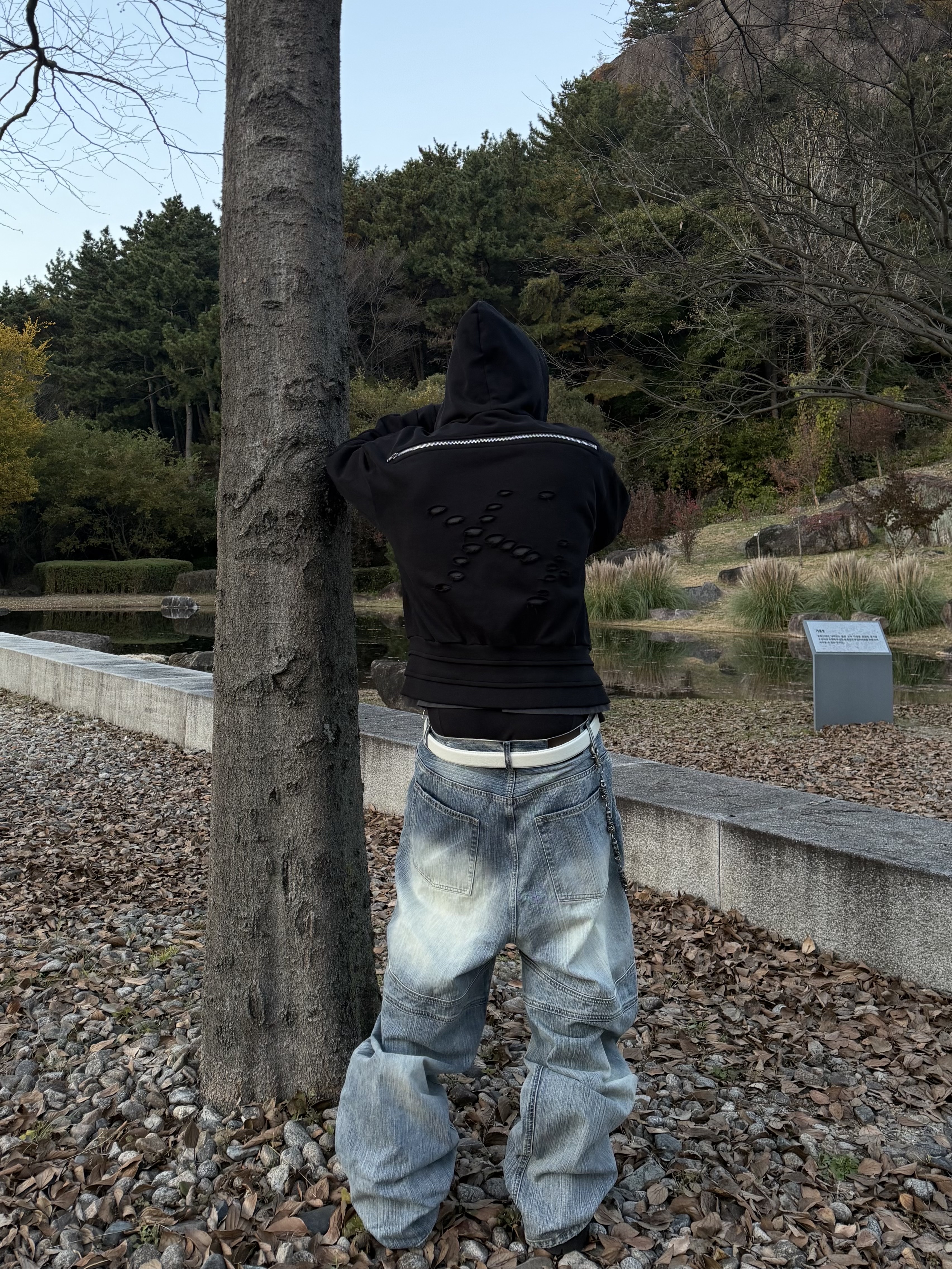 Awende Blue Wide Biker Jeans, Undermycar x ‘021’ Belt White - 25SS 착용 스타일 - 2