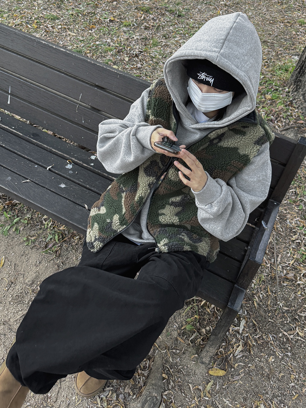 Stussy Basic Cuff Beanie Black, (W) UGG Tasman II Chestnut 착용 스타일 - 2