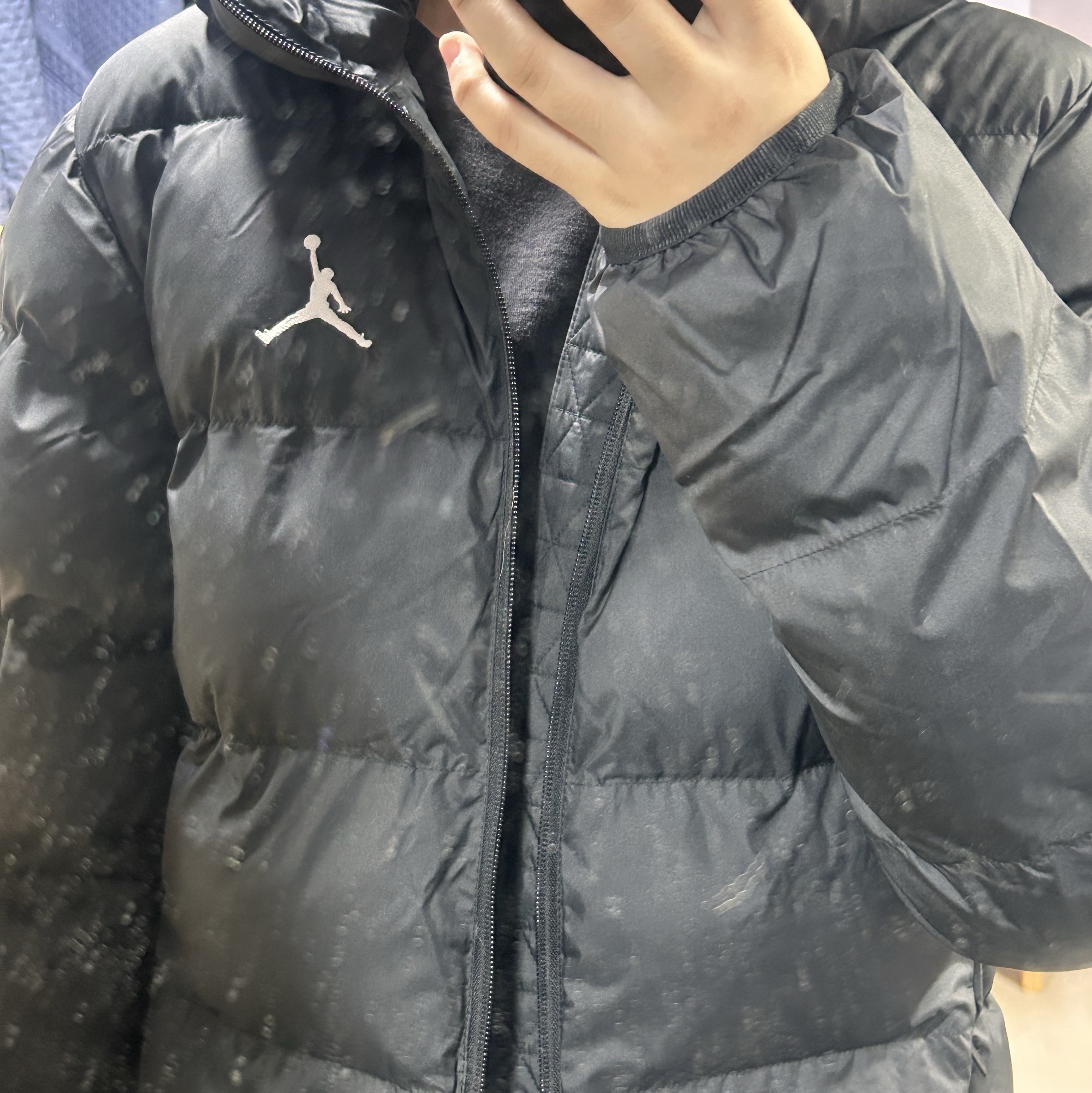 Jordan Brooklyn Puffer Jacket Black (FV7317-010) 착용 스타일