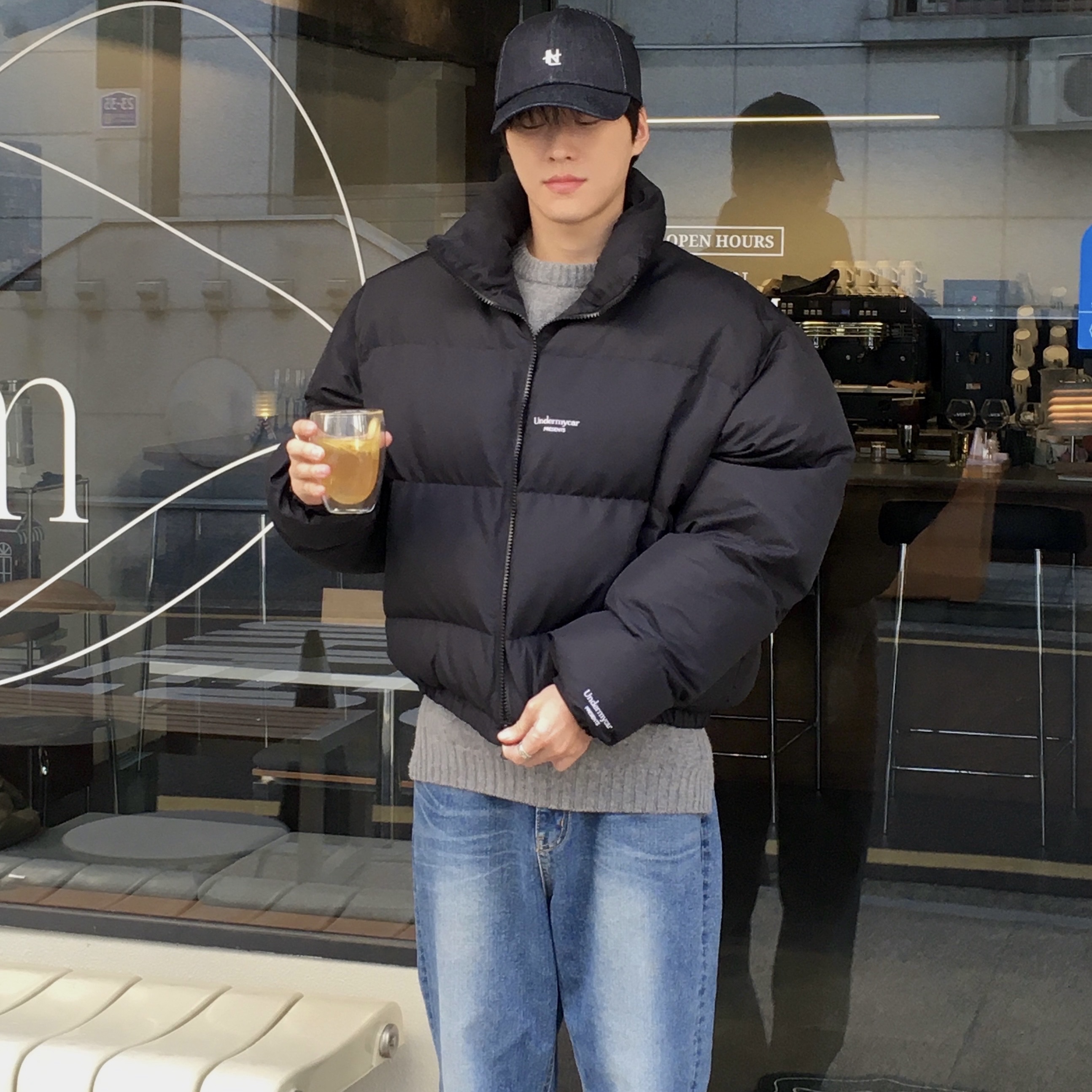 Undermycar Mu.15 Anti Fxxking Logo Play Triple Logo Crop Padding Jacket Black 착용 스타일 - 3