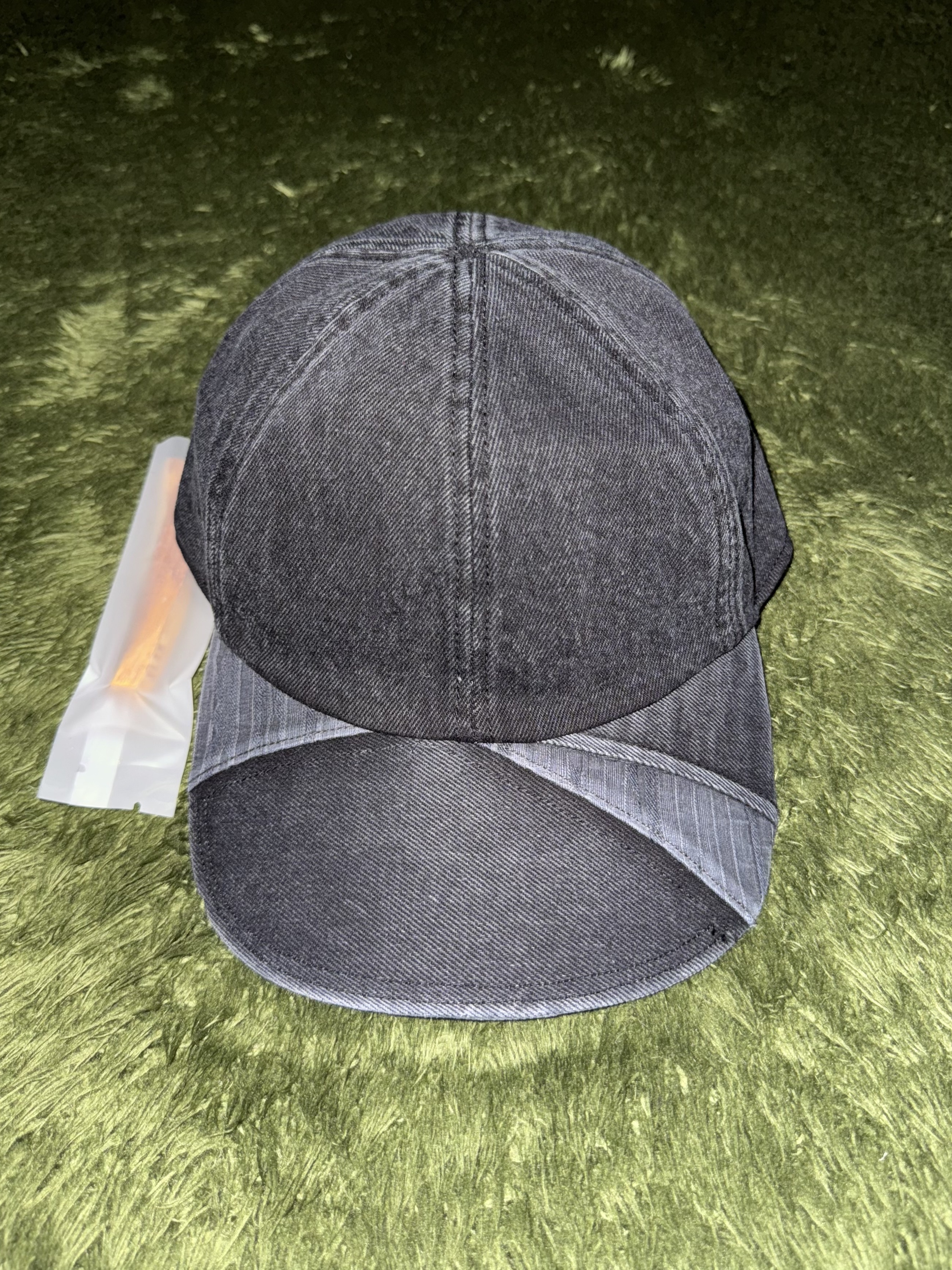 Xlim EP.6 02 Cap Black 착용 스타일 - 1