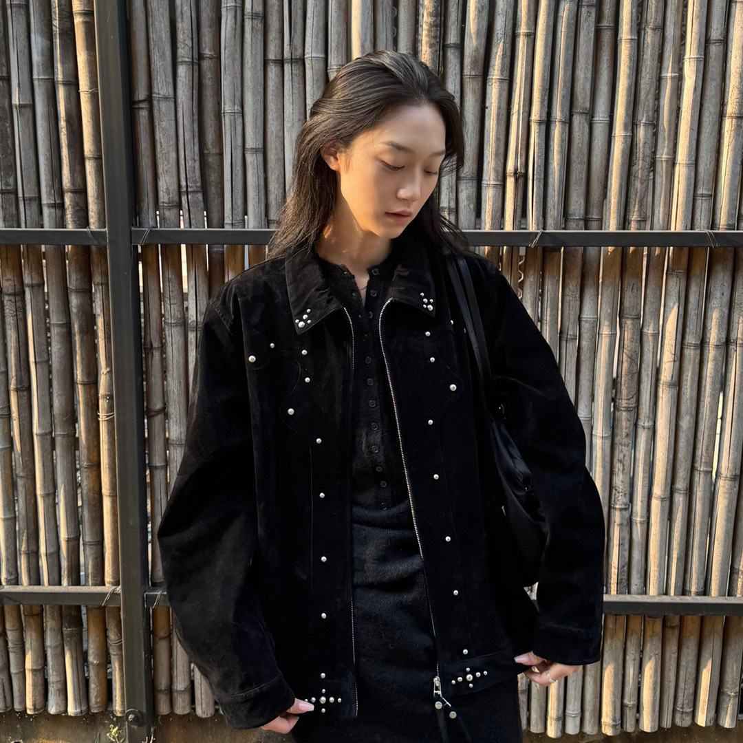 Thevinylhouse Studded Suede Jacket Black 착용 스타일