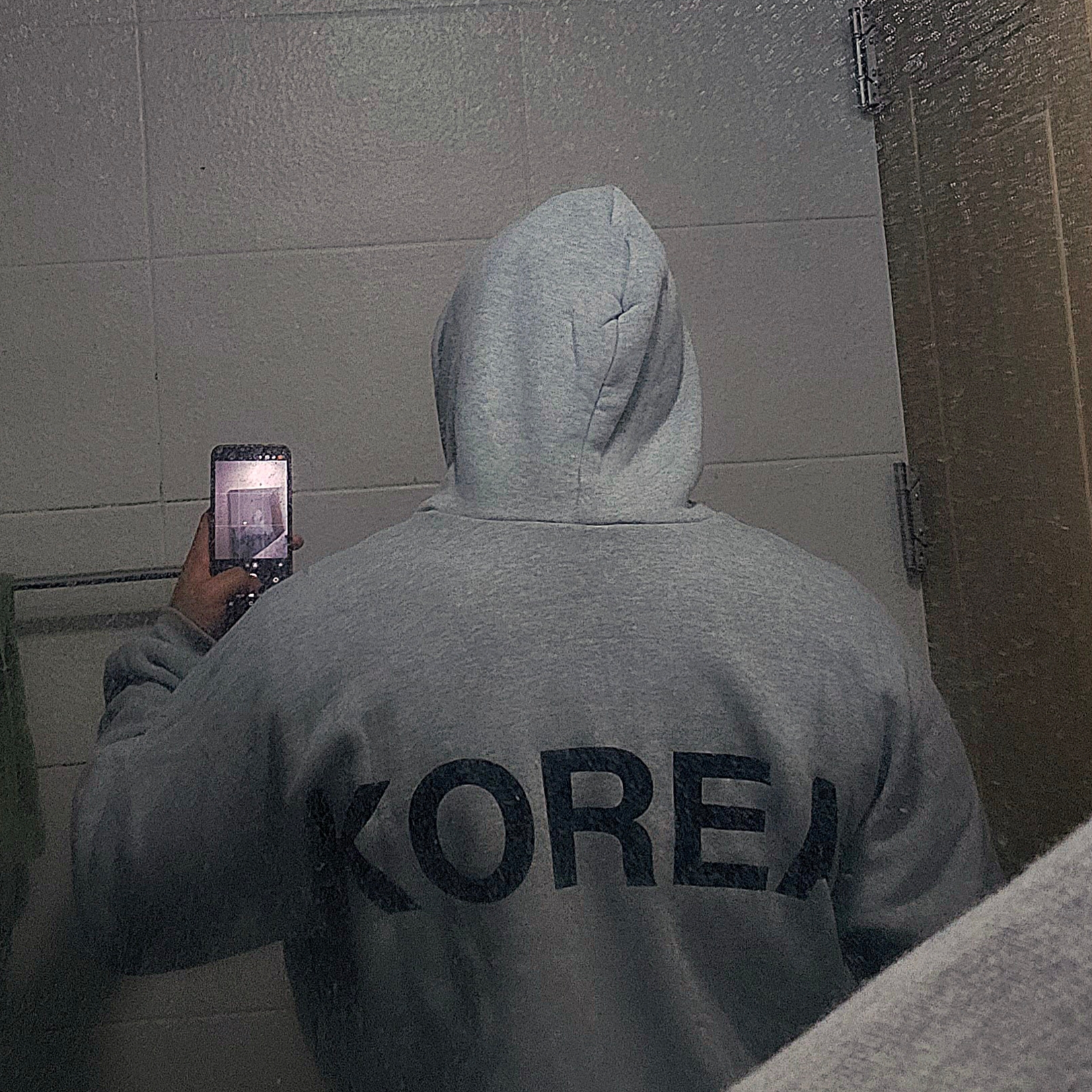 Yeezy HD-10 Grey - Korea Limited 착용 스타일