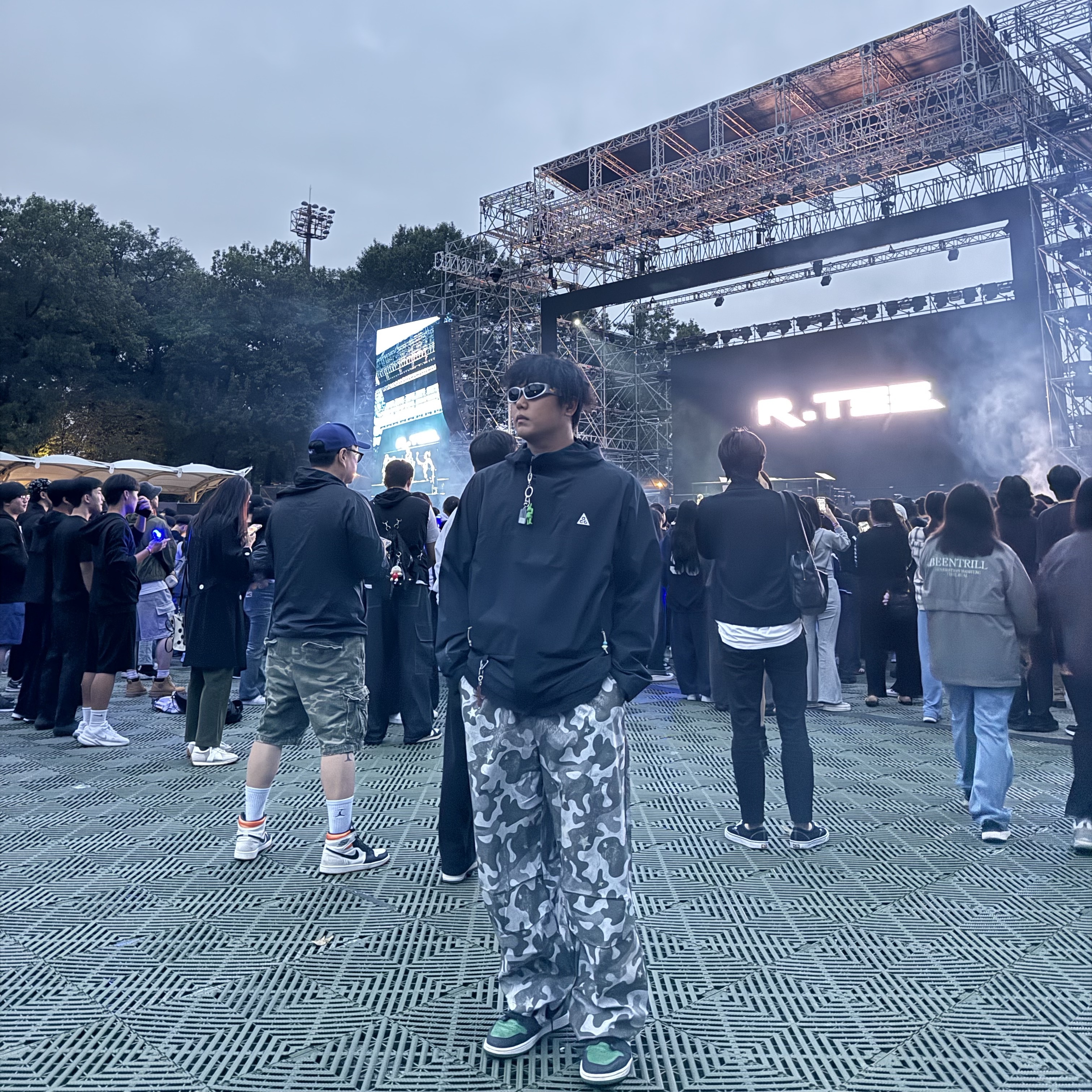 Nike ACG Storm-Fit ADV Cascade Rains Full Zip Jacket Black - Asia, Jordan 1 Retro High OG Pine Green Black 착용 스타일 - 4