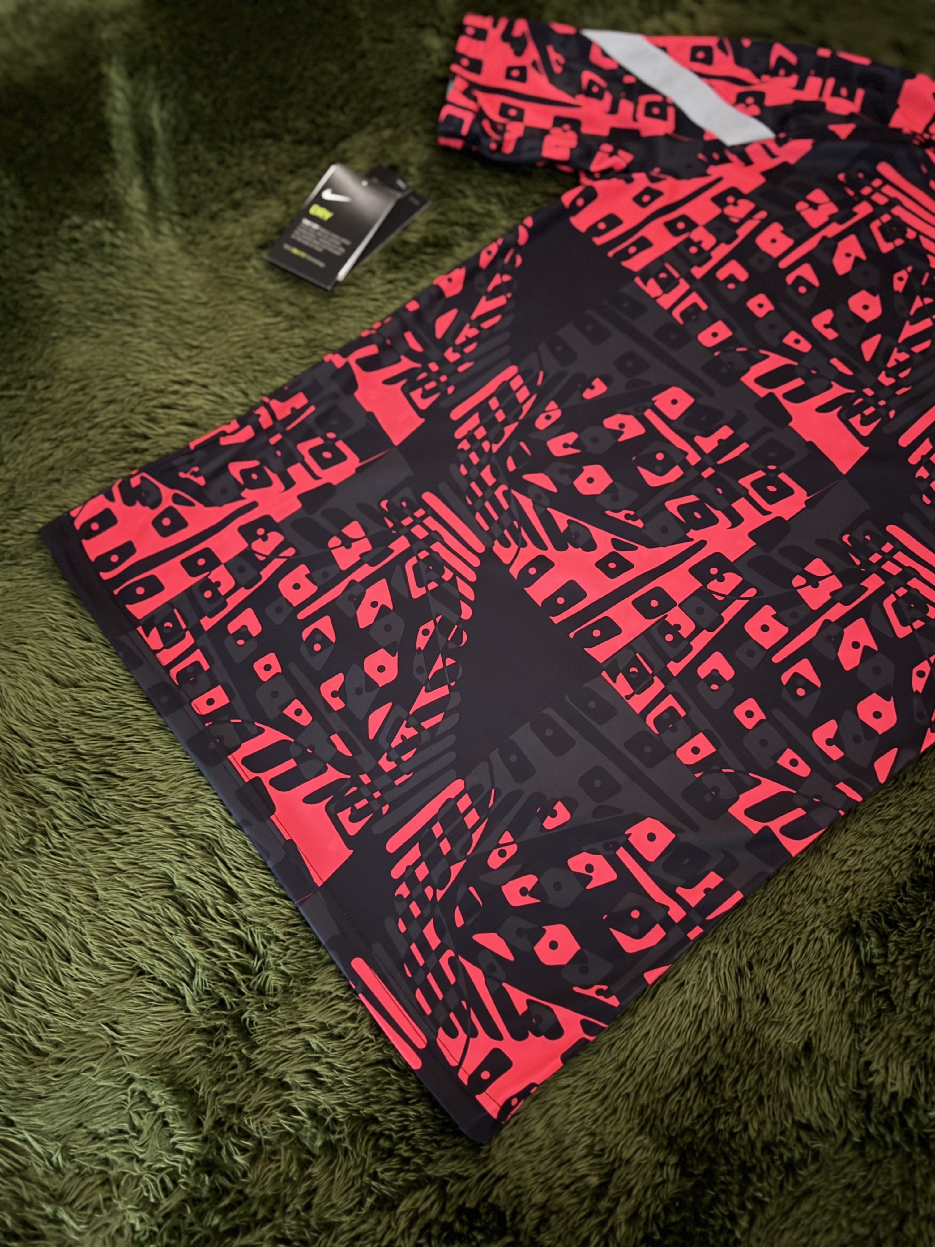 Nike Liverpool FC Dri Pre-Match Top Red Black (Non Marking Ver.) 착용 스타일 - 9