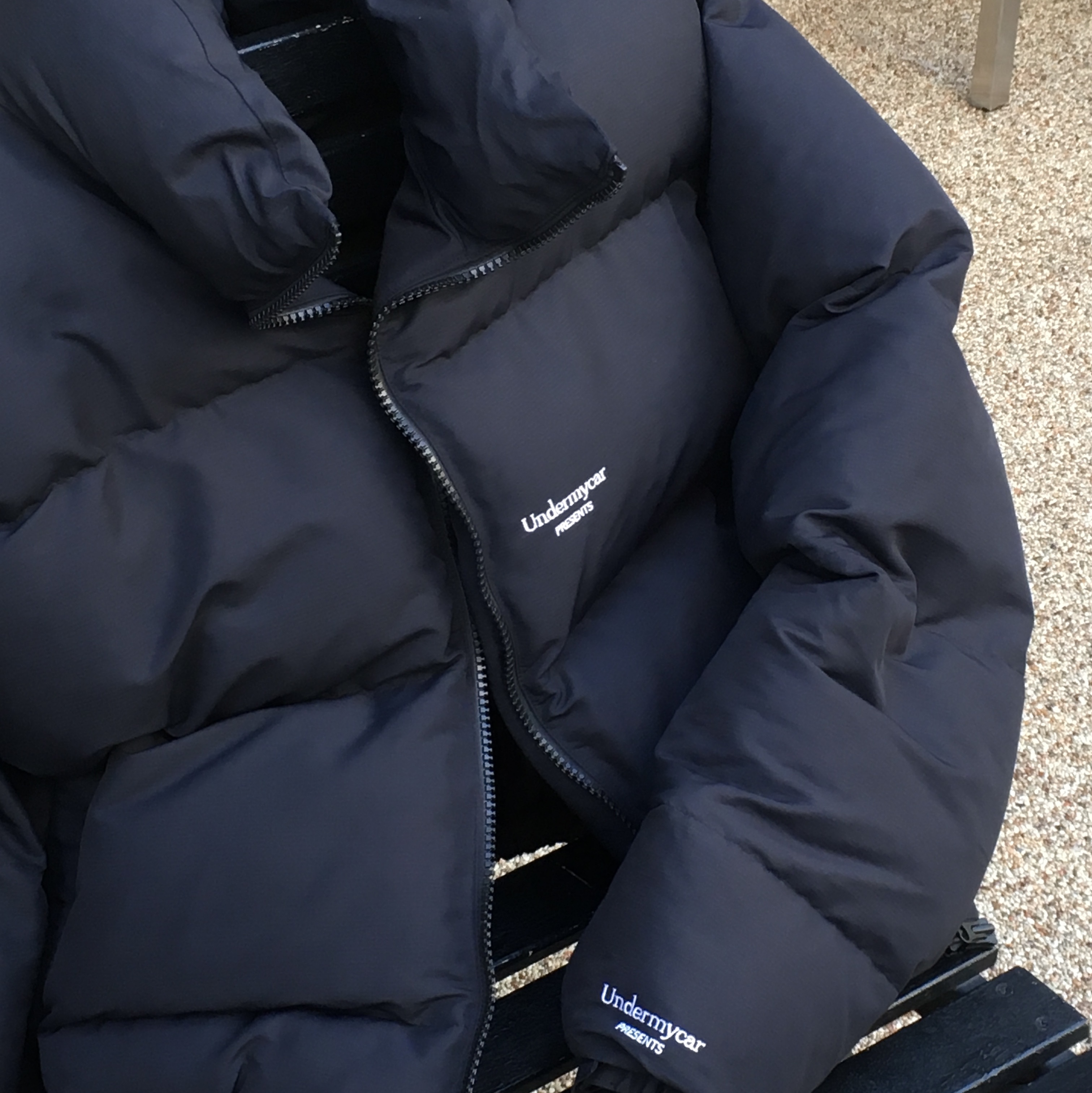 Undermycar Mu.15 Anti Fxxking Logo Play Triple Logo Crop Padding Jacket Black 착용 스타일 - 9