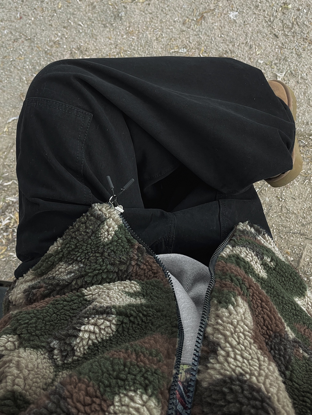 Stussy Basic Cuff Beanie Black, (W) UGG Tasman II Chestnut 착용 스타일 - 3