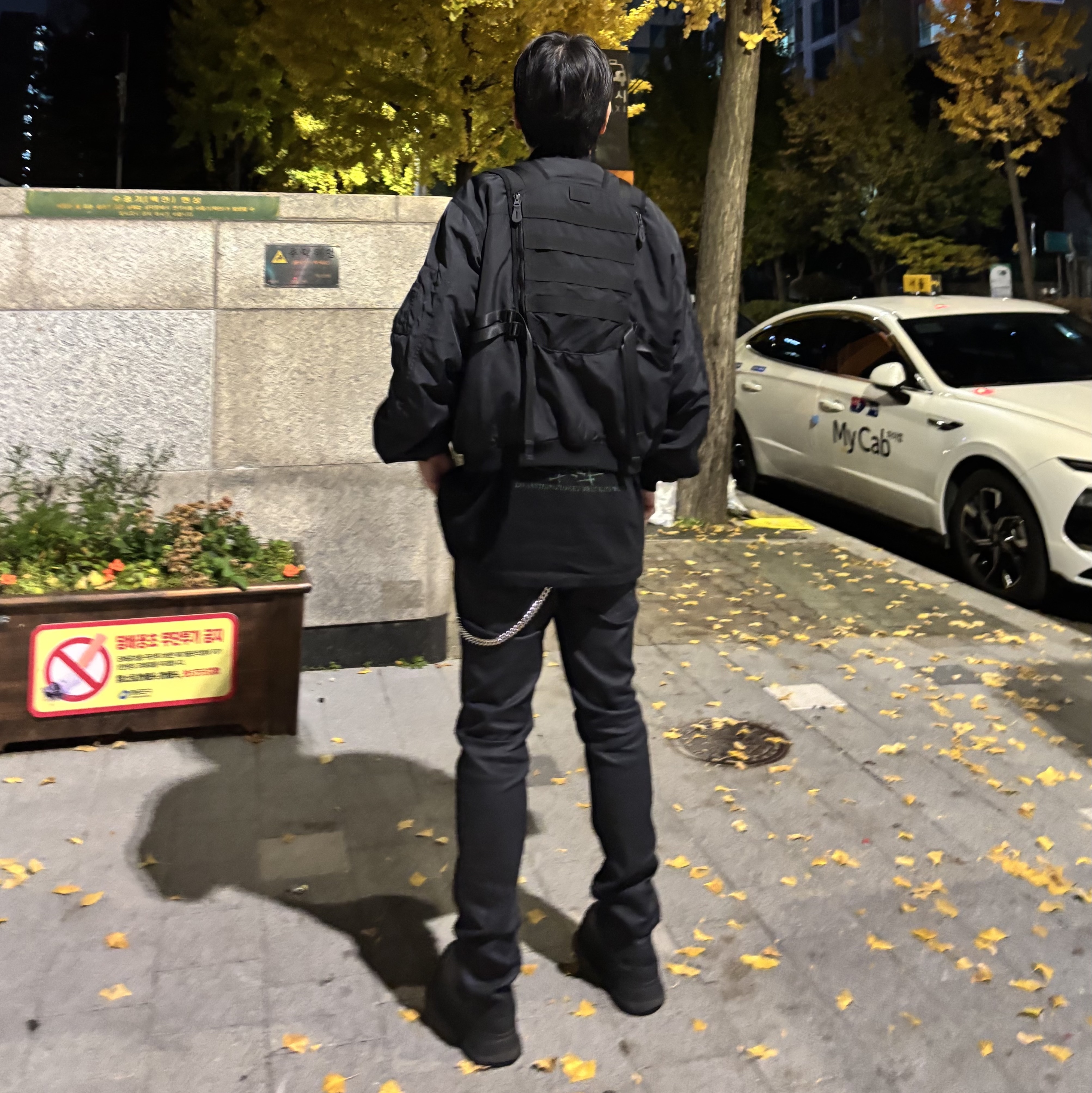 Undermycar 25FW Utility Tactical Bomber Black 착용 스타일