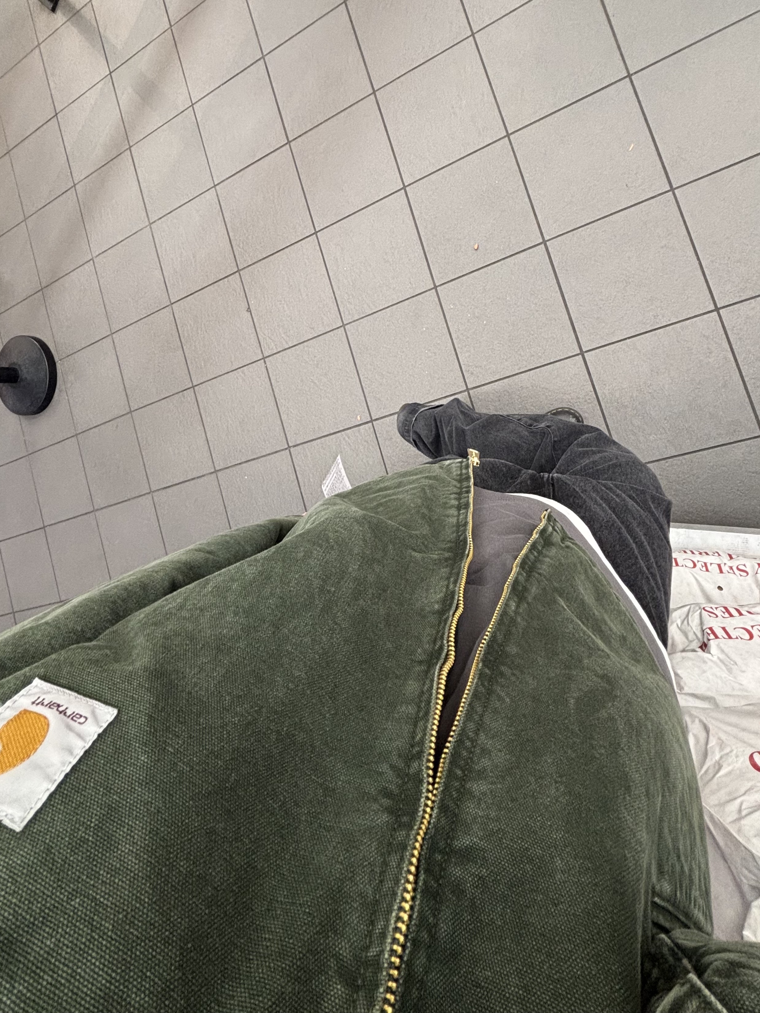 Carhartt WIP OG Detroit Jacket Olive Black Stone Canvas - Winter 착용 스타일 - 2
