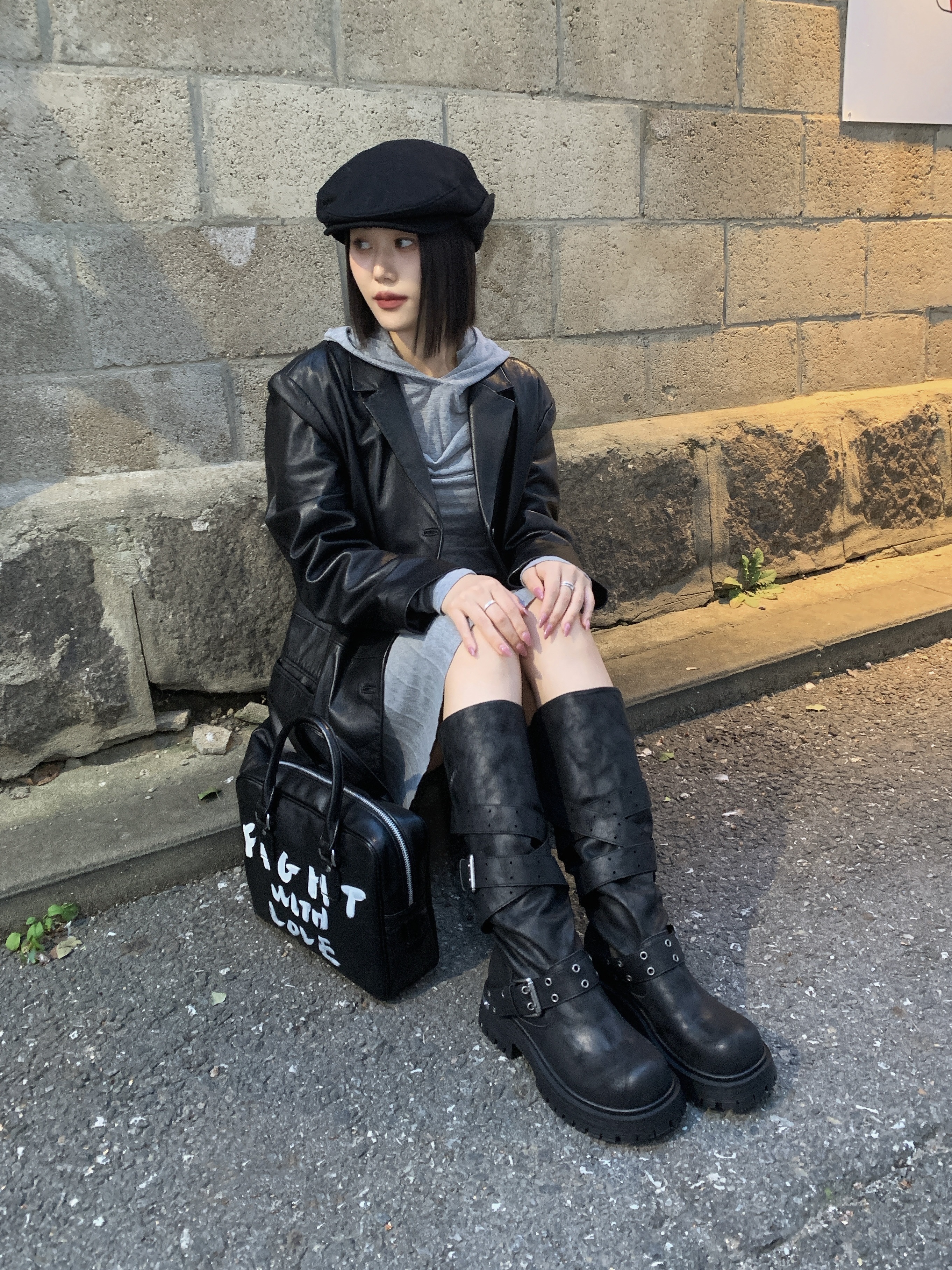 Comme des Garcons Girl Paint Bag Black 착용 스타일 - 2