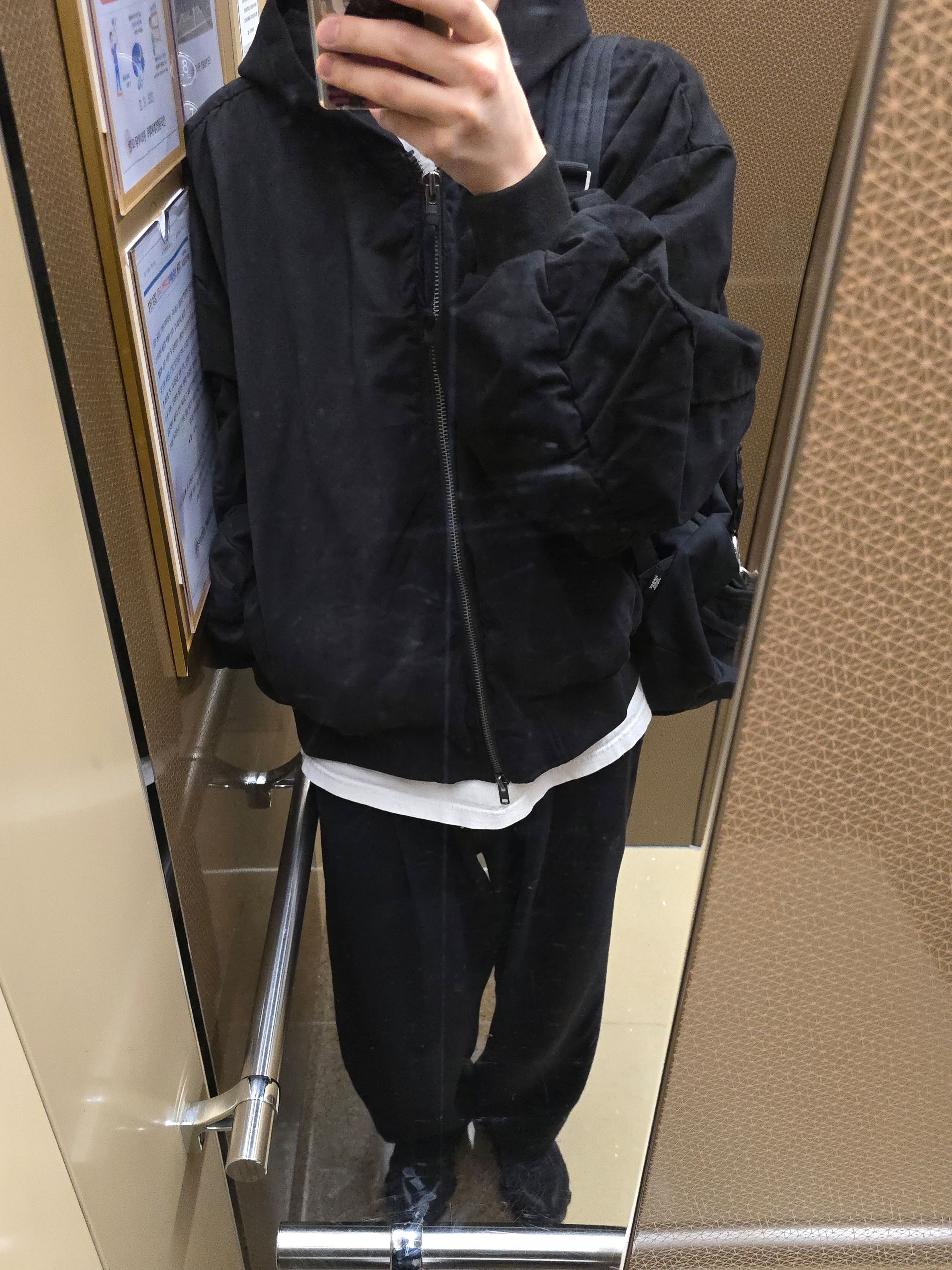 (W) Nike Shox TL Black and Max Orange 착용 스타일