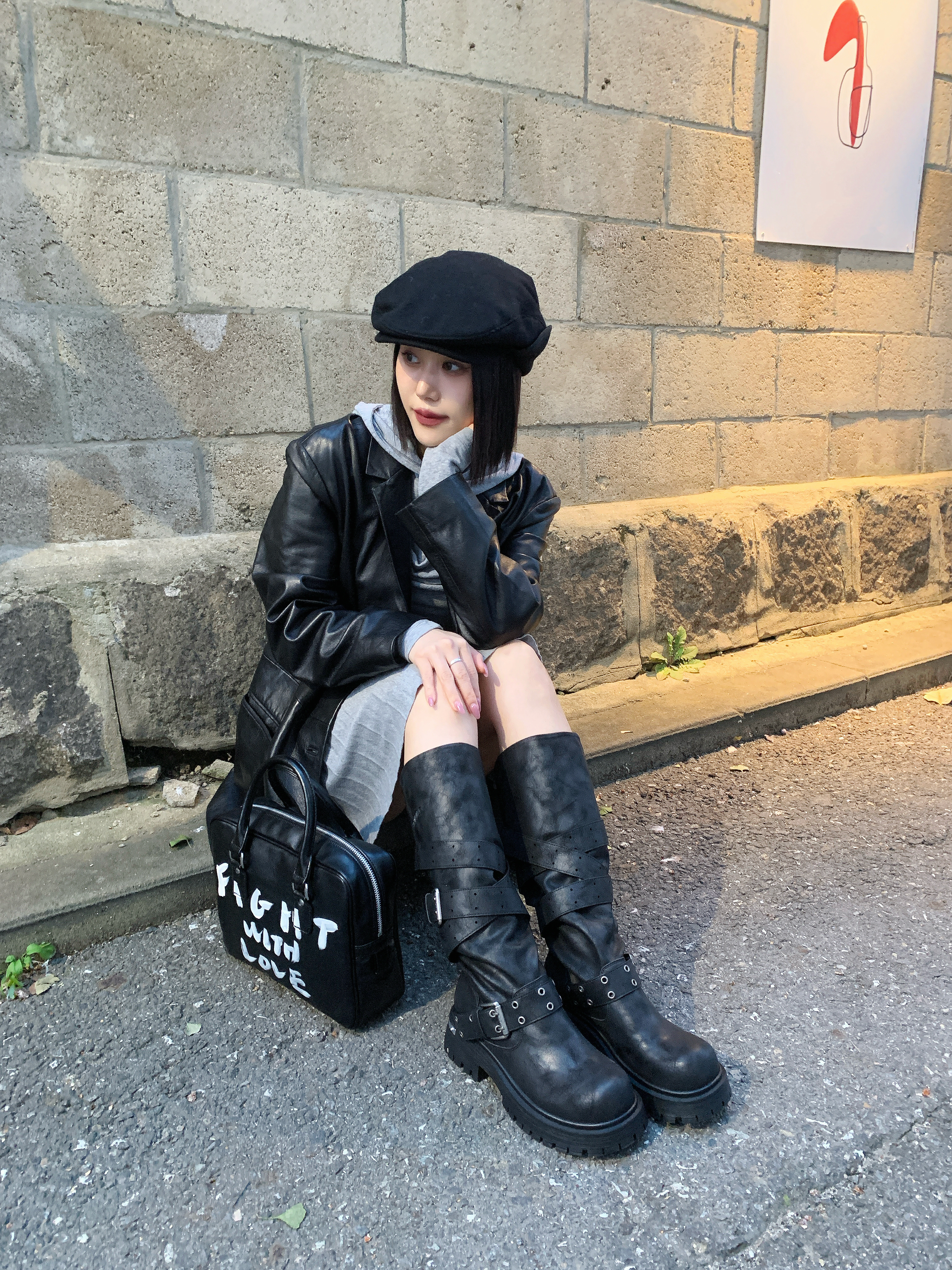 Comme des Garcons Girl Paint Bag Black 착용 스타일 - 1