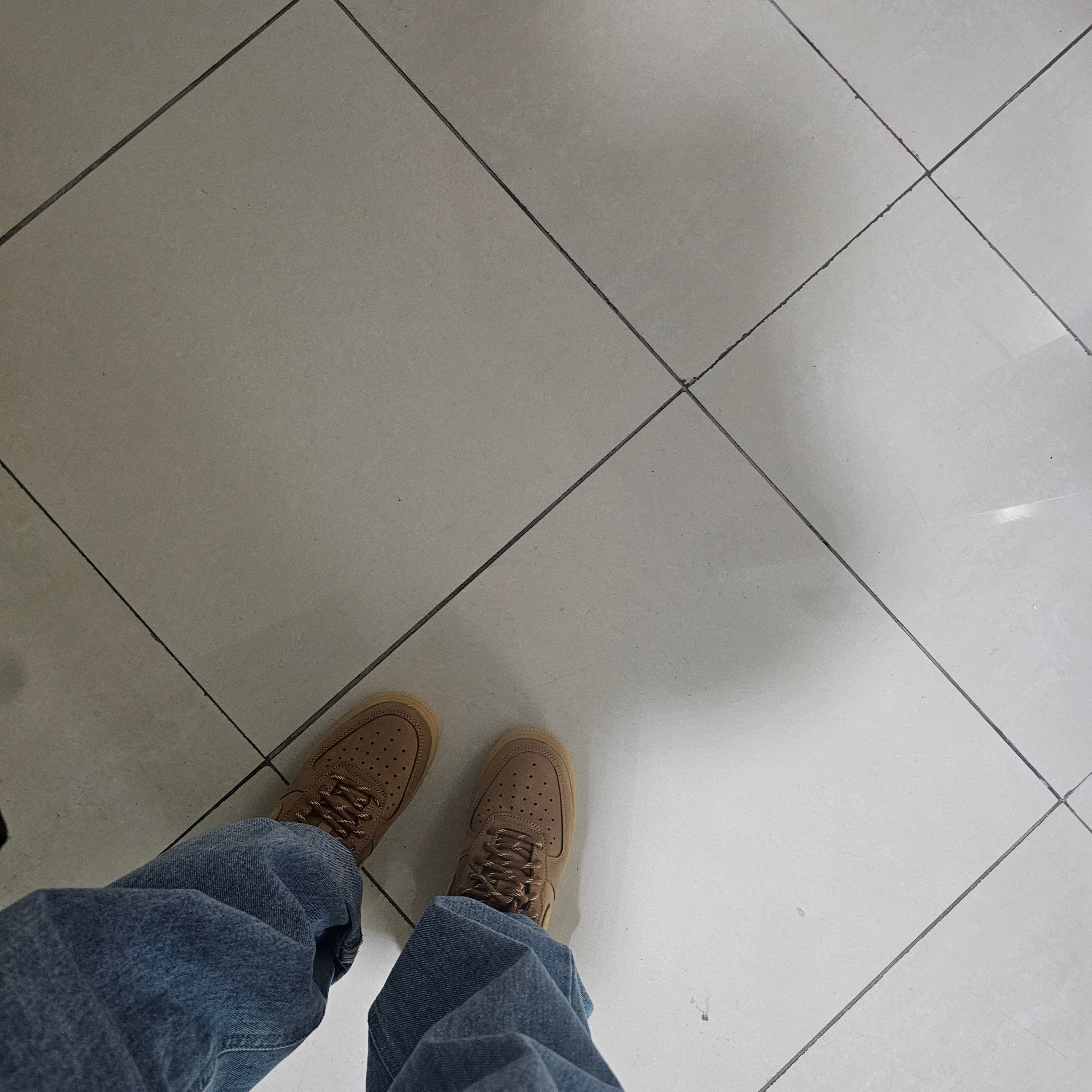 Nike Air Force 1 '07 WB Flax 착용 스타일 - 1