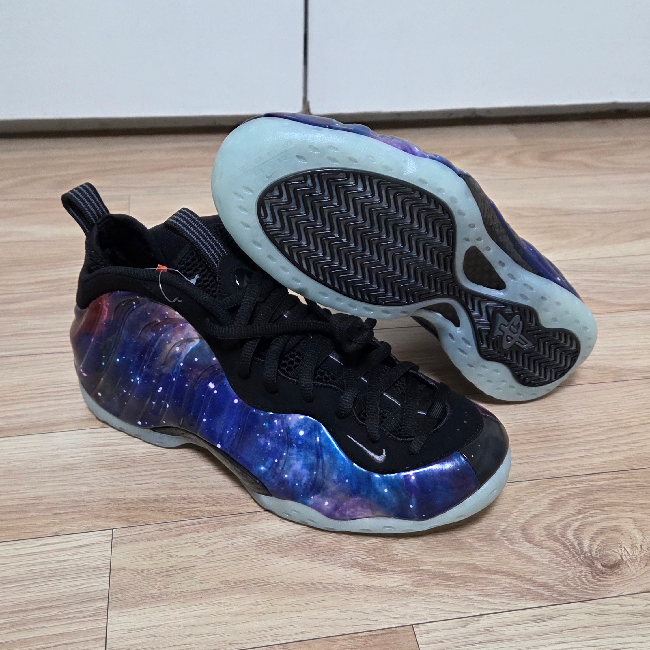 Nike Air Foamposite One Galaxy 착용 스타일 - 1