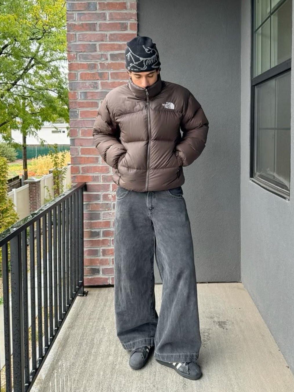 Thisisneverthat Ultralight Down Jacket Blue, Stussy Midweight Puffer Black 착용 스타일 - 10