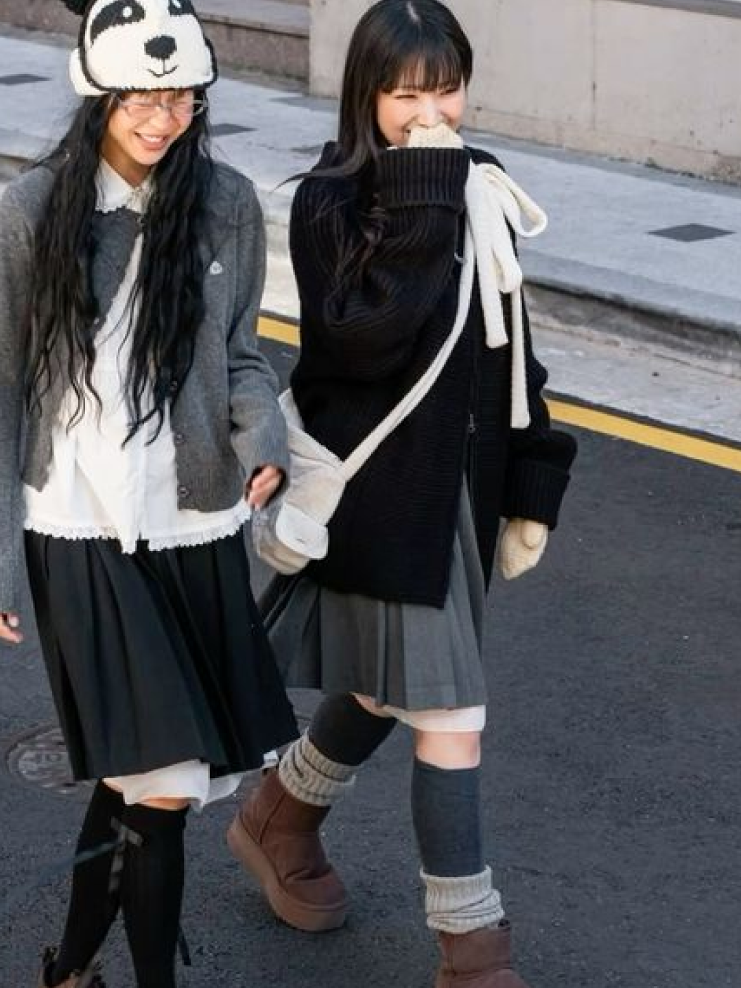 COYSEIO Wide Cat Beanie Grey, (W) Coyseio Layered Knit Skirt Melange Grey 착용 스타일 - 3