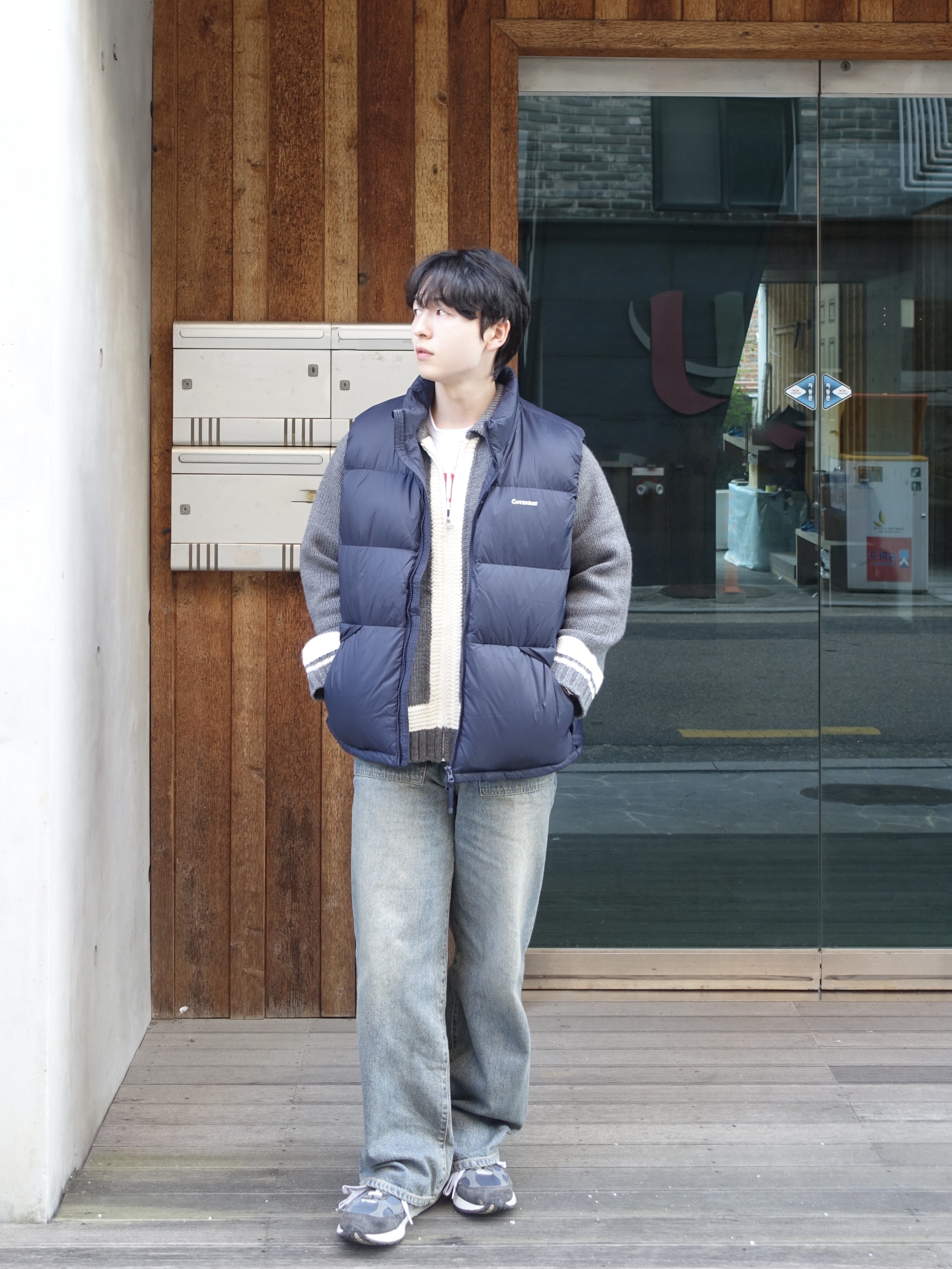 New Balance 992 Made in USA Navy 착용 스타일 - 3