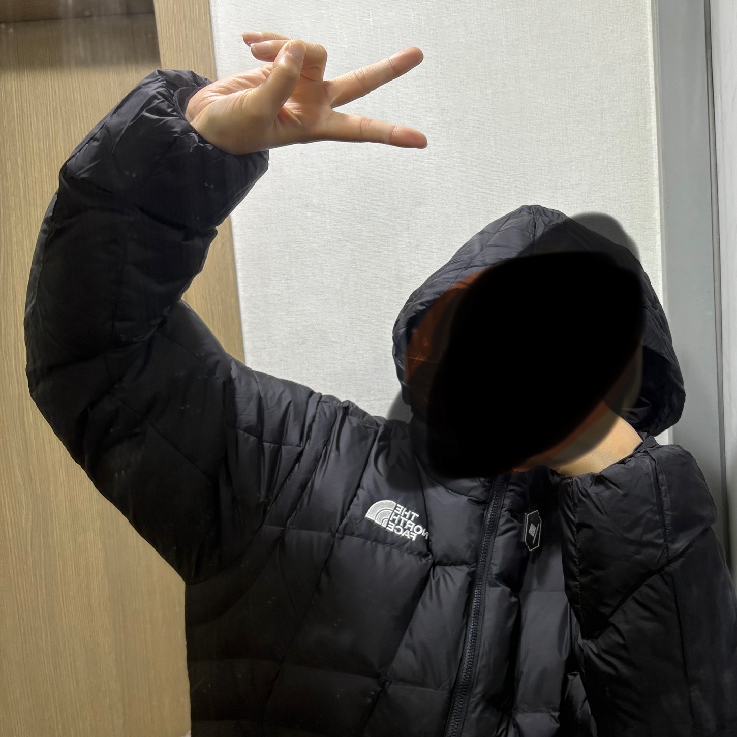 The North Face Wave LT On Jacket Real Black - 25FW 착용 스타일