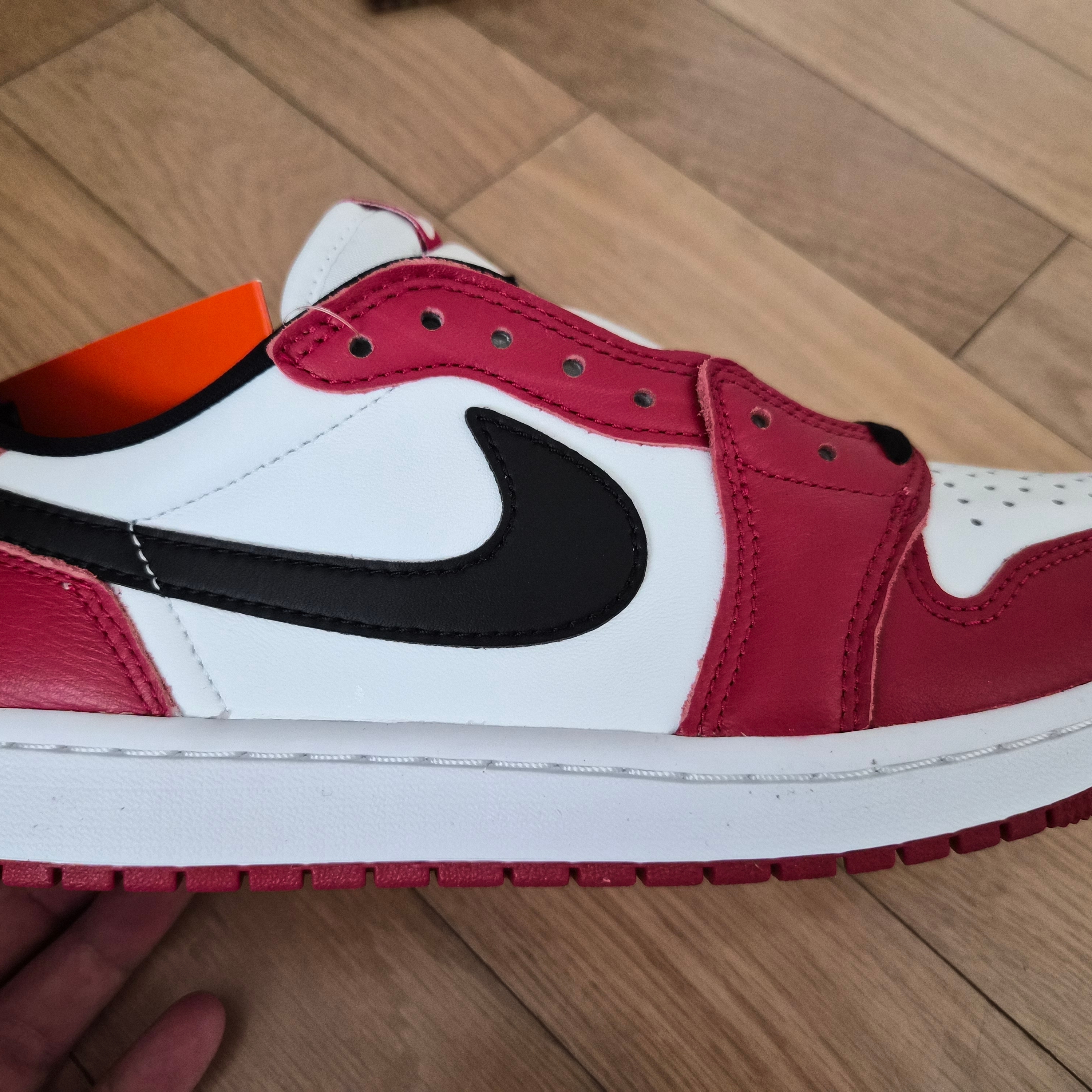 Jordan 1 Retro Low OG Chicago 착용 스타일 - 2