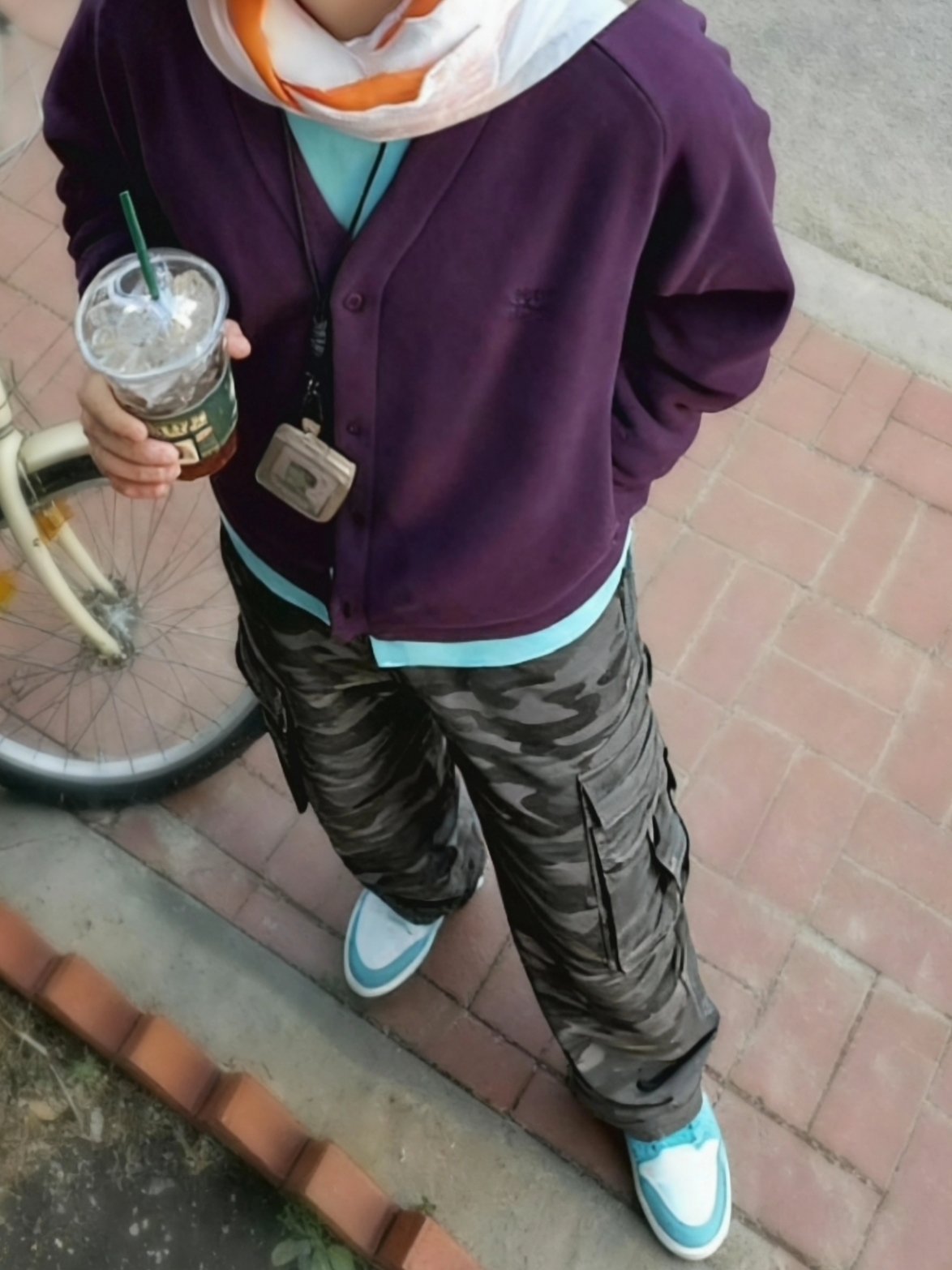 Undermycar Mu.53 Anti Fxxking Logo Play Big Cargo Rip-Camo Pants Camo Gray, Uniqlo x Needles Fleece Oversized Cardigan Purple - KR 착용 스타일