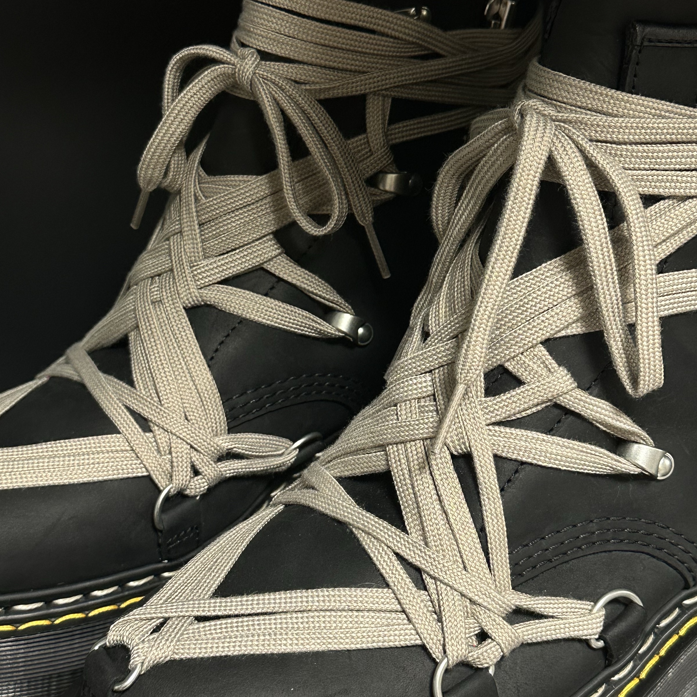 Dr. Martens x Rick Owens 1460 Quad Sole Mega Lace Boots Black ์ฐฉ์ฉ ์คํ์ผ - 2