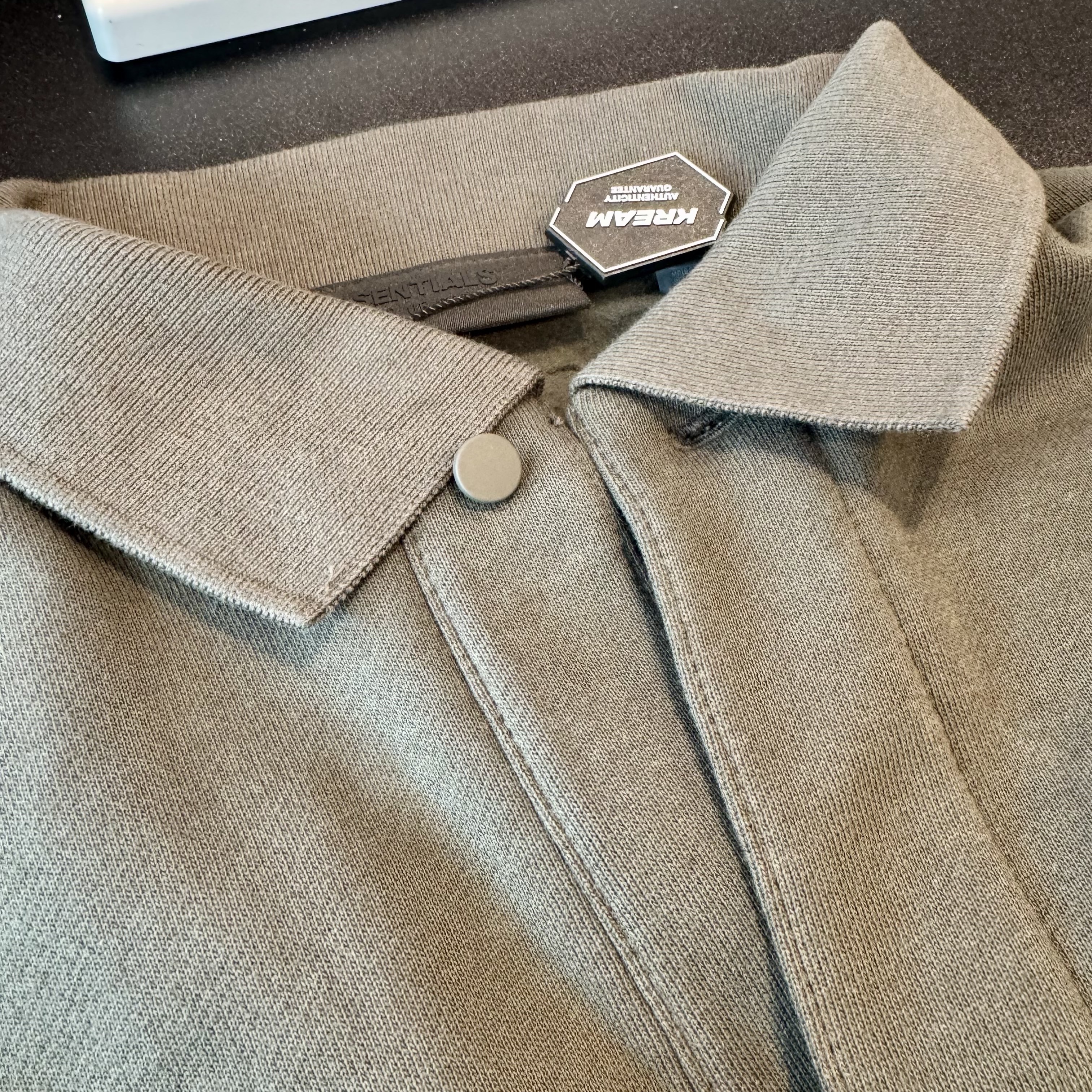 Essentials Longsleeve Polo Ink - 24SS 착용 스타일 - 2