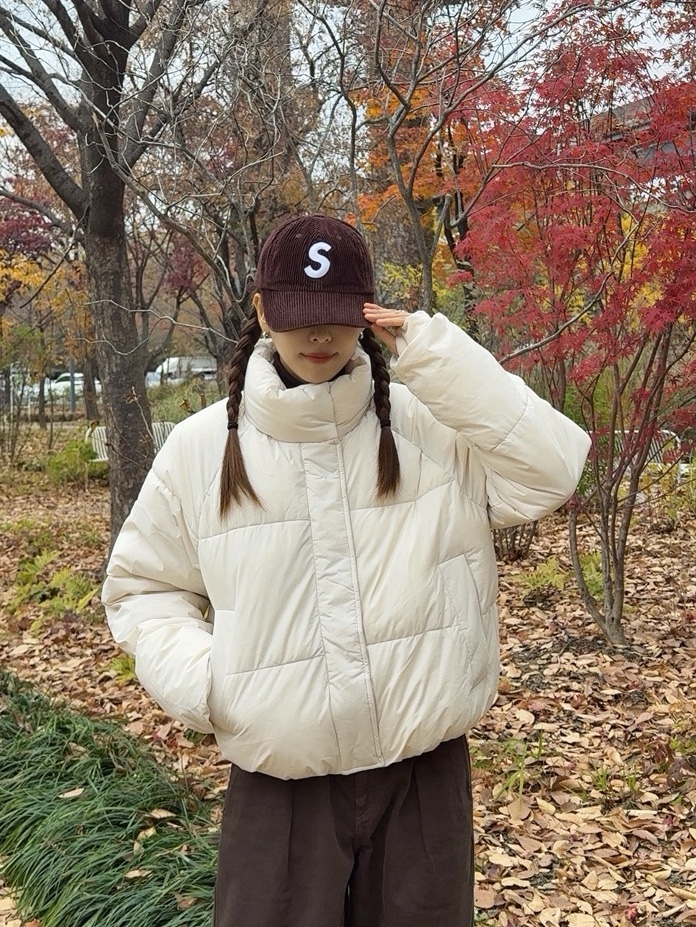 Supreme Corduroy S Logo 6-Panel Dark Brown - 24FW, (W) UGG Maxi Curly Tasman Slipper Chestnut 착용 스타일 - 3