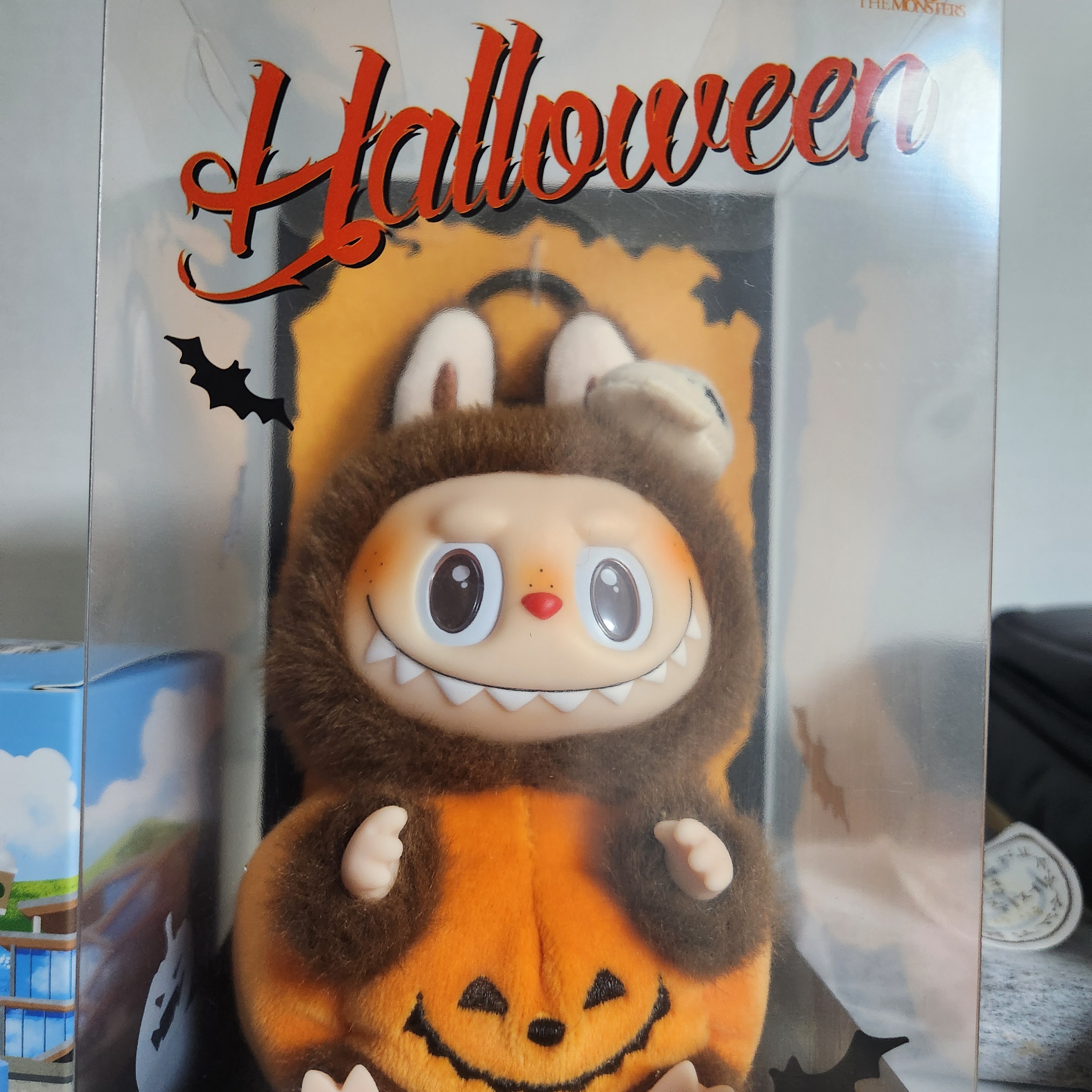 Pop Mart Labubu Halloween Party Series Pumpkin Toy Keyring 착용 스타일