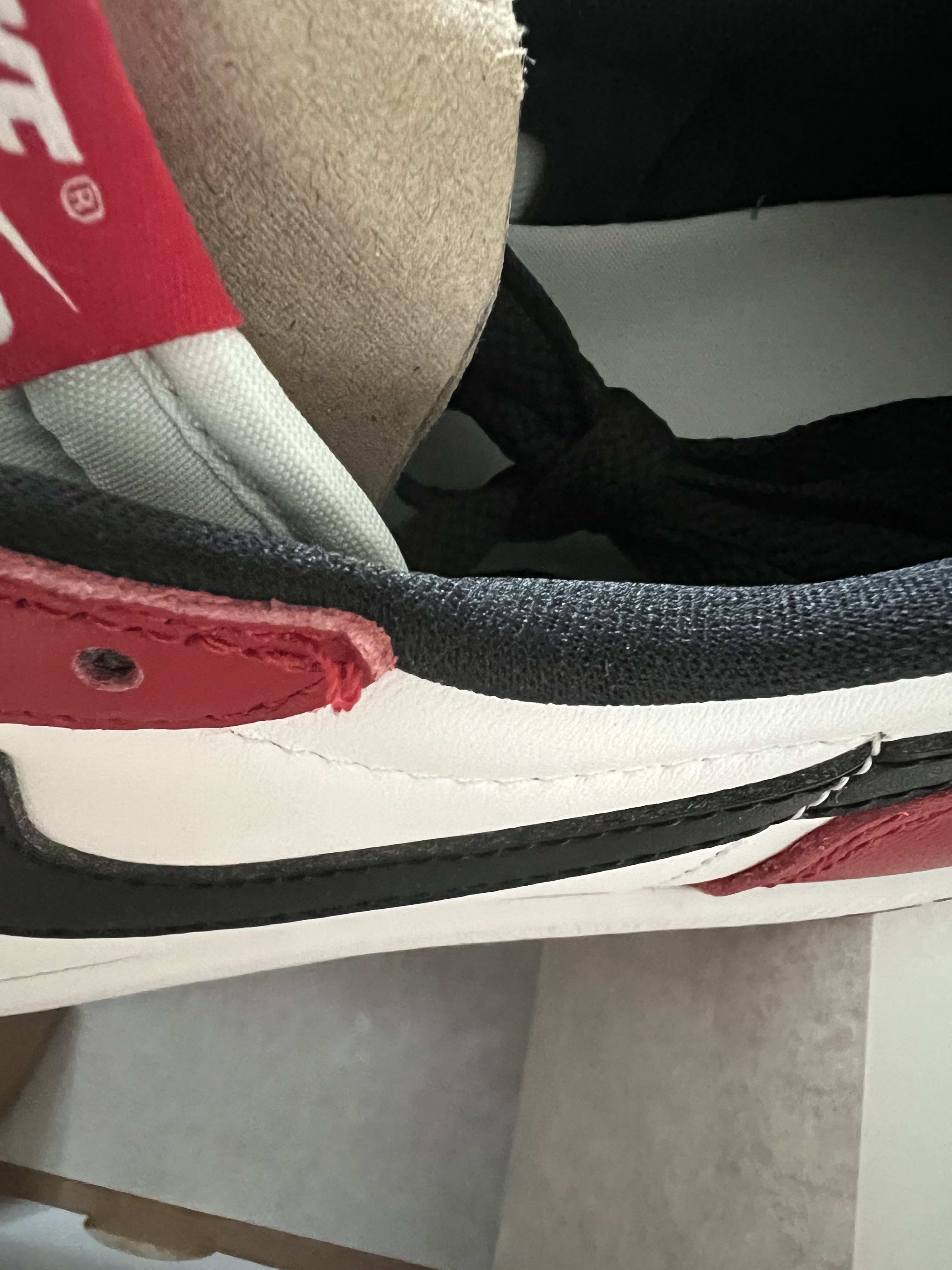 Jordan 1 Retro Low OG Chicago 착용 스타일 - 4