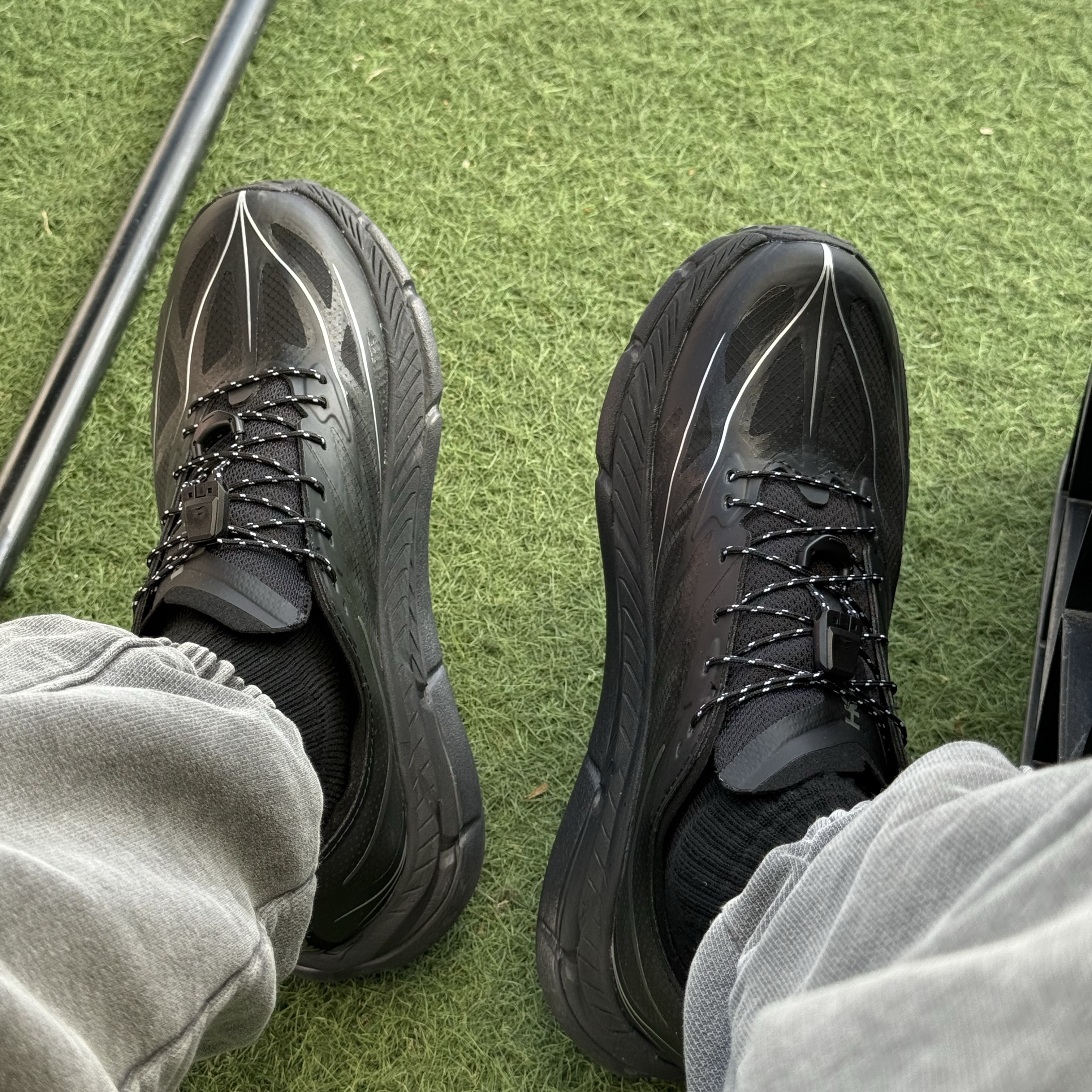 Hoka Mafate Speed 4 Lite Black Outer Orbit 착용 스타일