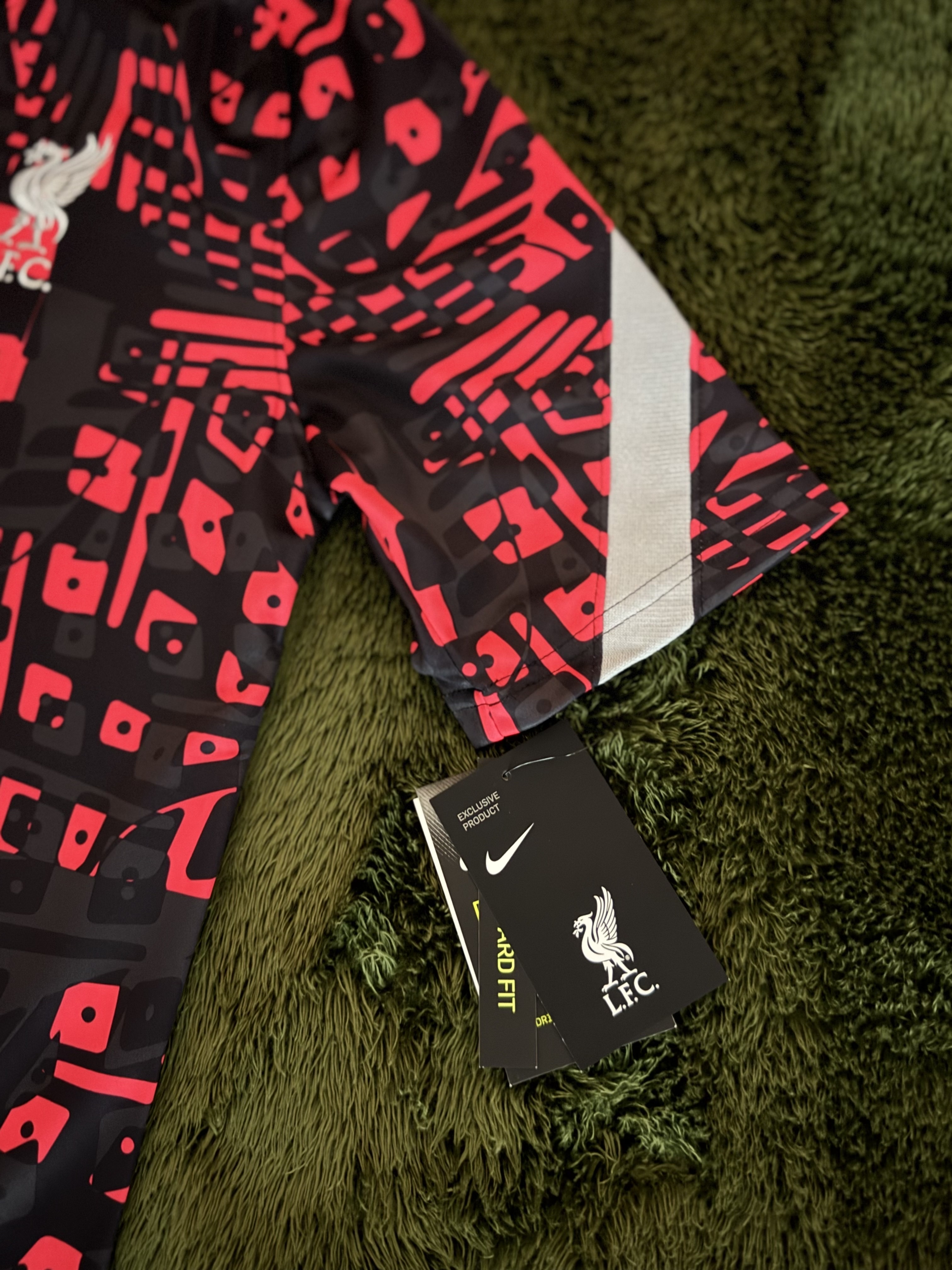 Nike Liverpool FC Dri Pre-Match Top Red Black (Non Marking Ver.) 착용 스타일 - 3