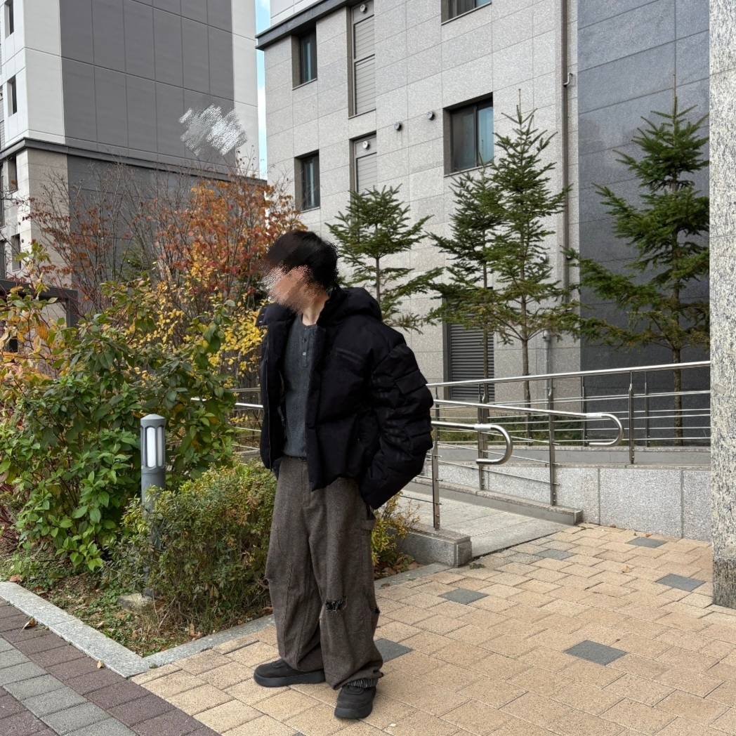 Undermycar Bill The Butcher 2 Layered Vintage Wool Carpenter Pants Brown  - 24FW 착용 스타일