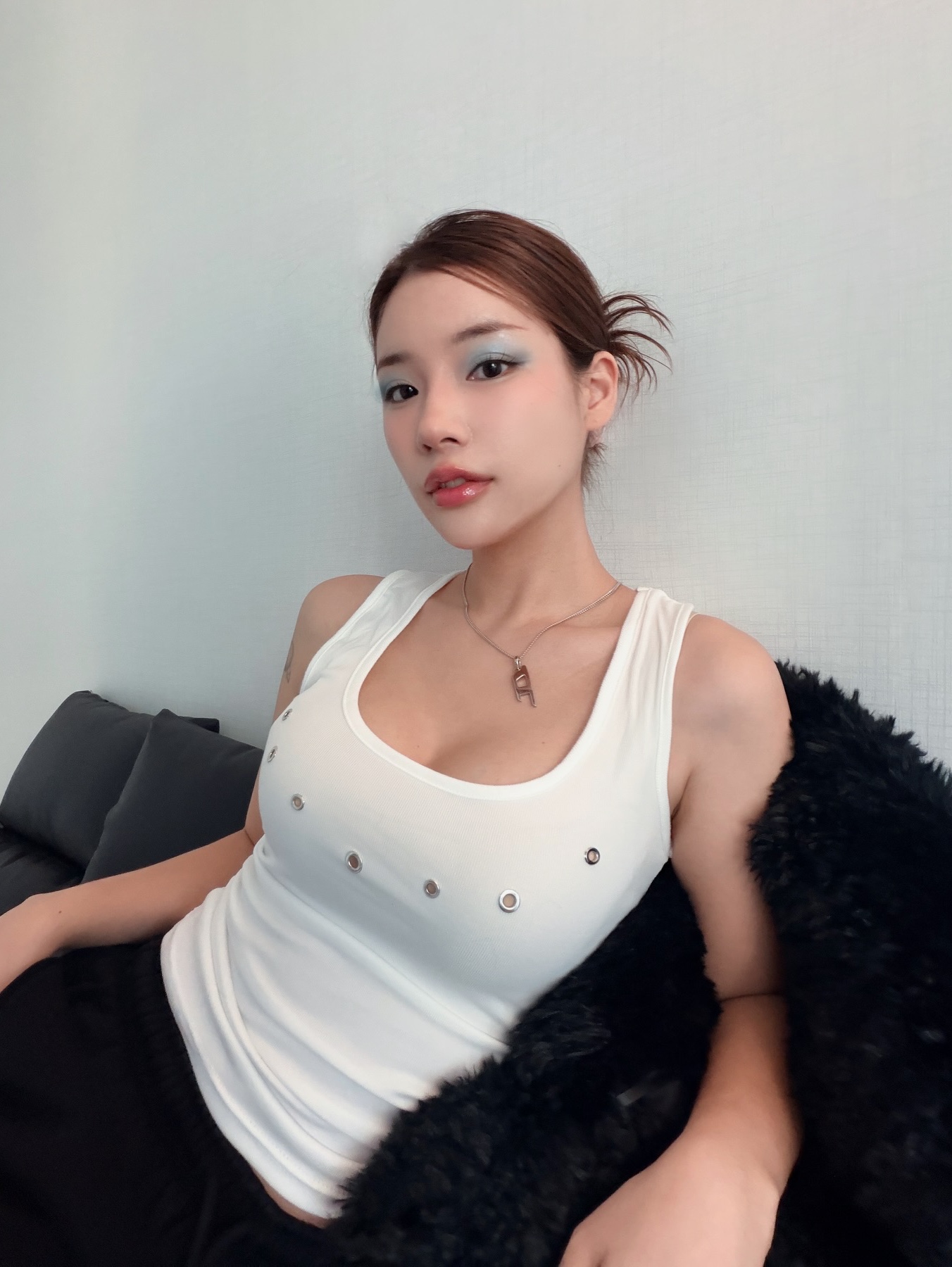 Diesel Dx1625040 Stainless Steel D Logo Pendant Necklace Silver 착용 스타일