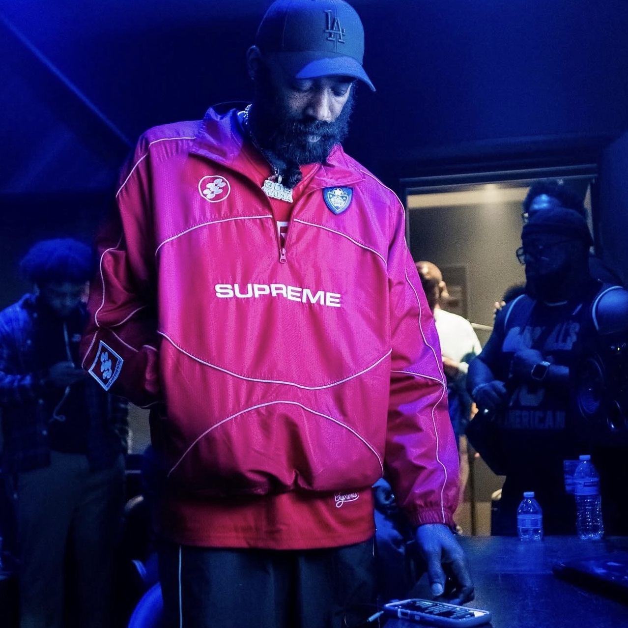 Supreme Mitchell & Ness Satin Varsity Jacket Red - 24FW 착용 스타일 - 3