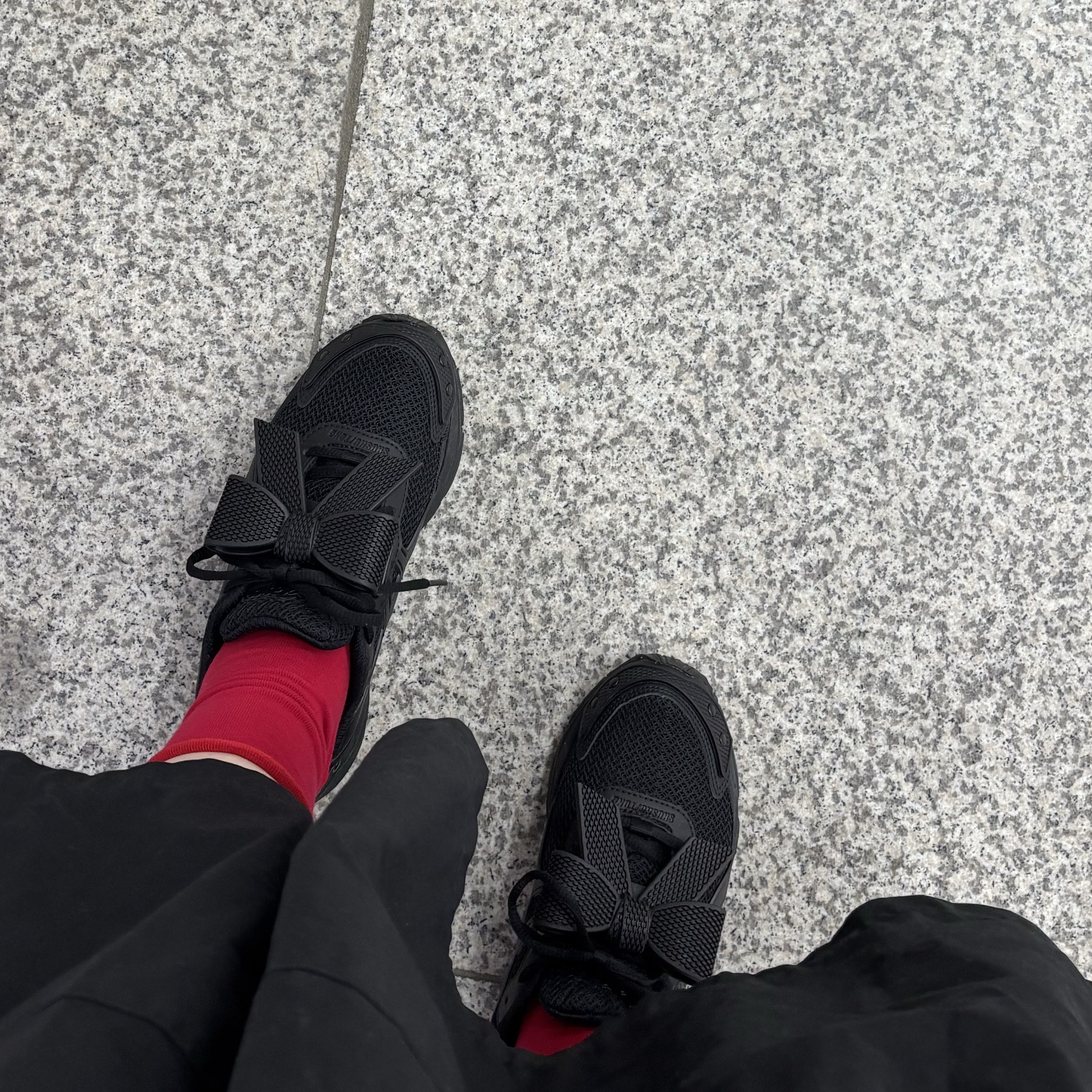 Asics x Shushu/Tong Gel-MJ Black 착용 스타일