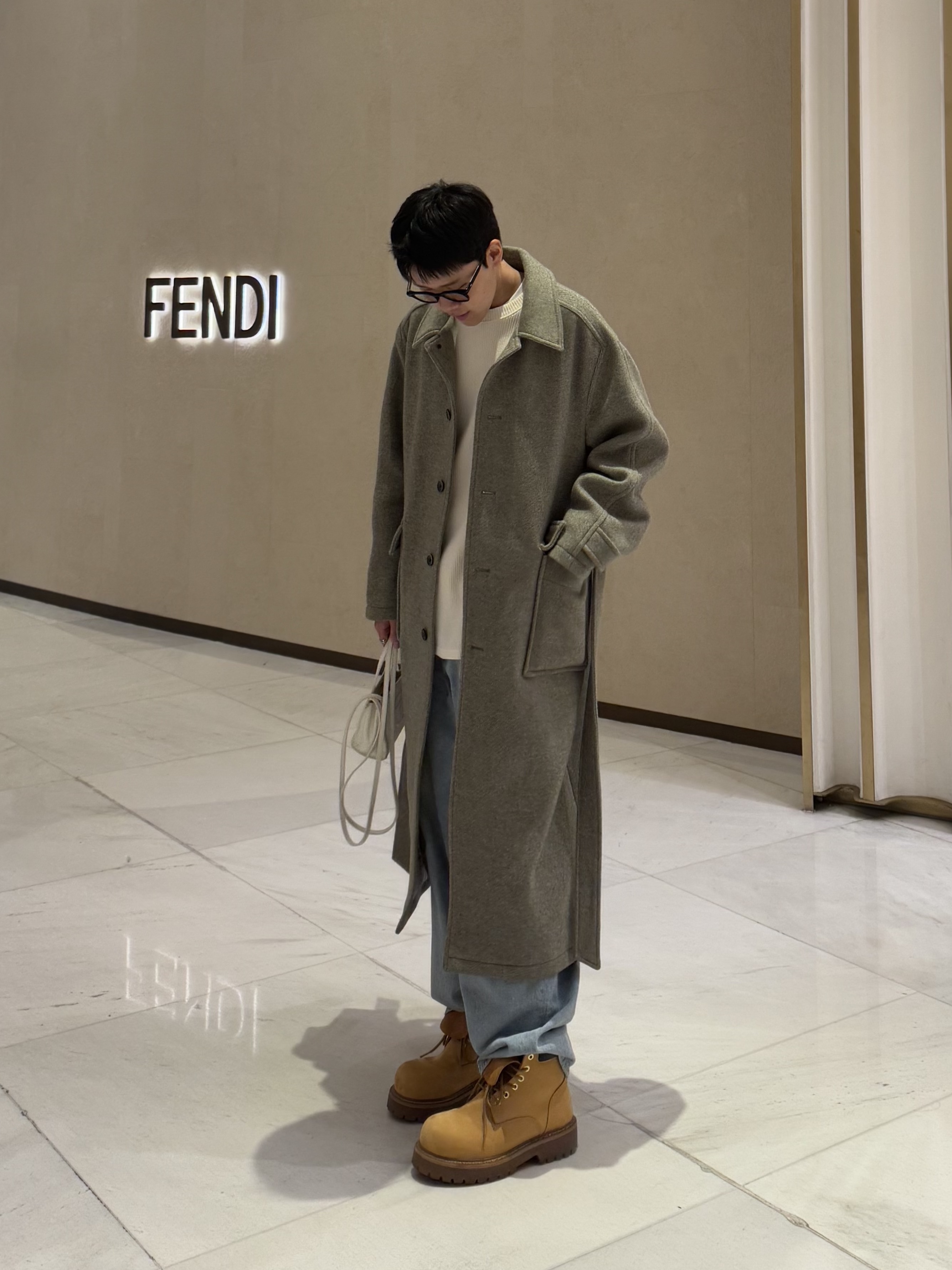 Undermycar Mu.31 Anti Fxxking Logo Play Brush Washed Wide Jeans Sky Blue, LOSTGARDEN Route Tan 착용 스타일 - 1