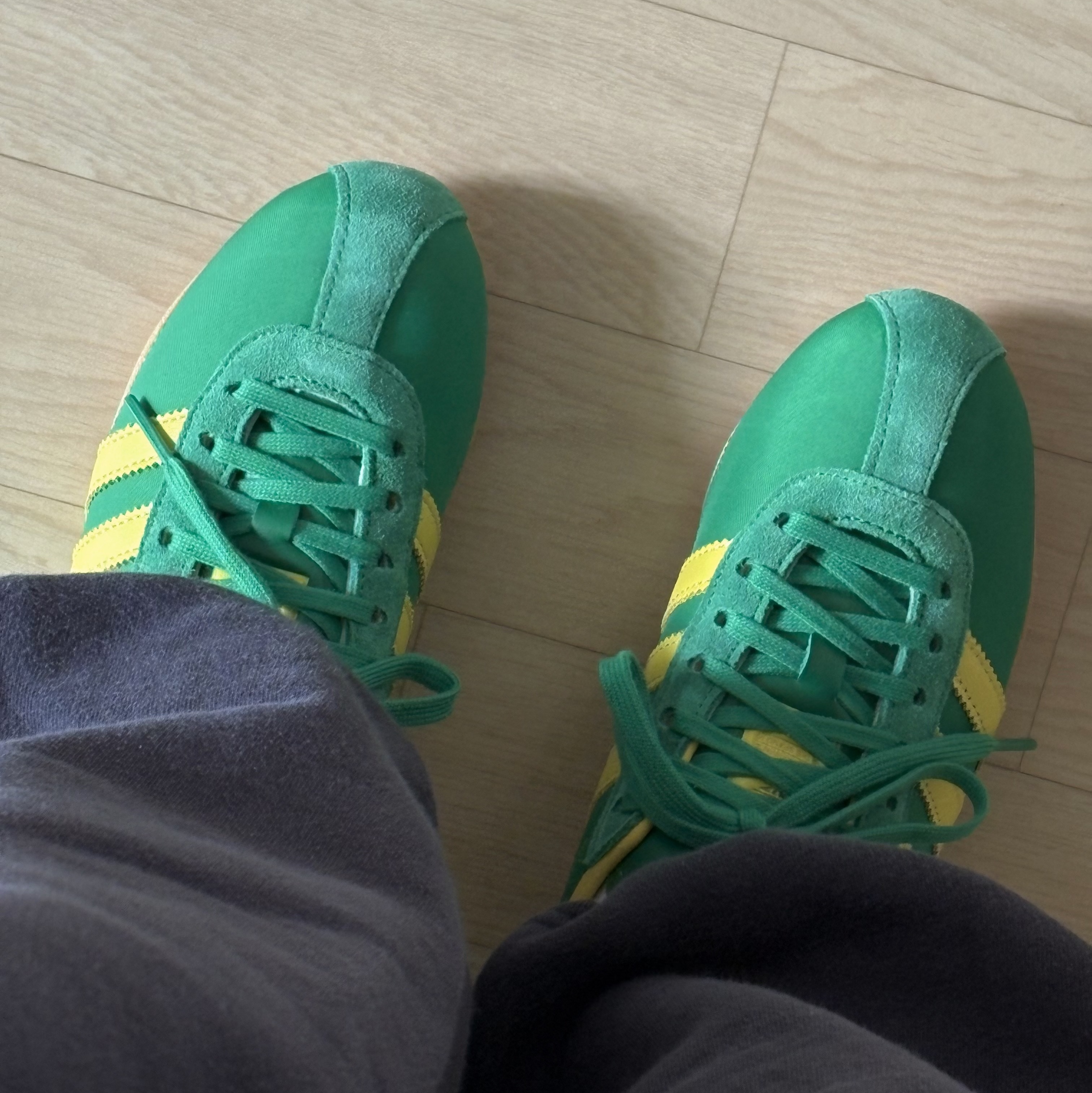 (W) Adidas Tokyo Green Pure Sulfur 착용 스타일 - 1
