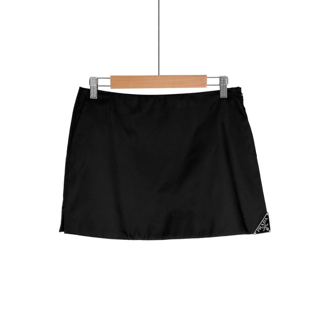ITCHCCHRINMR Prada Women's Big Triangle Logo Re-Nylon Mini Skirt - Black