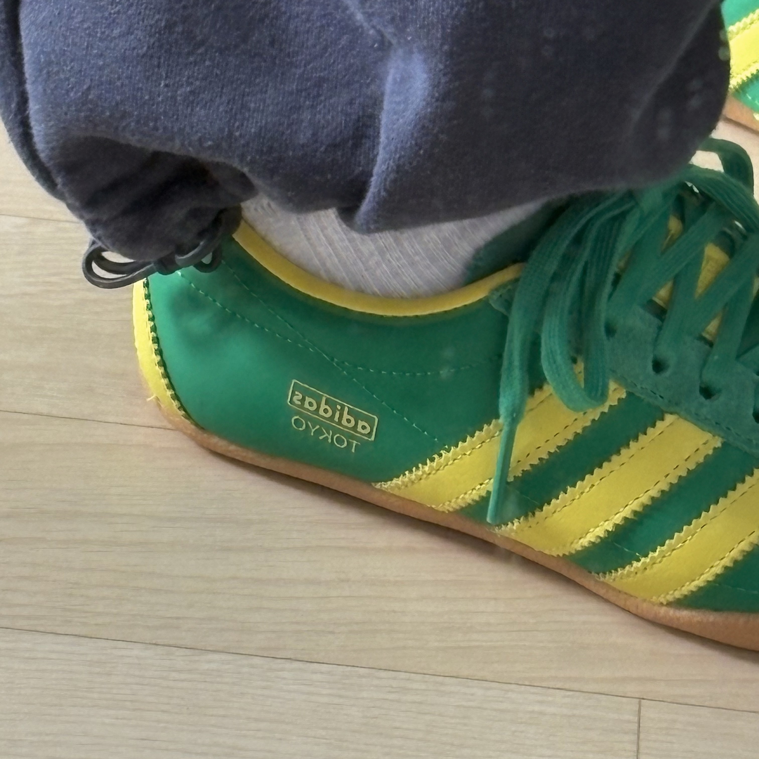 (W) Adidas Tokyo Green Pure Sulfur 착용 스타일 - 4