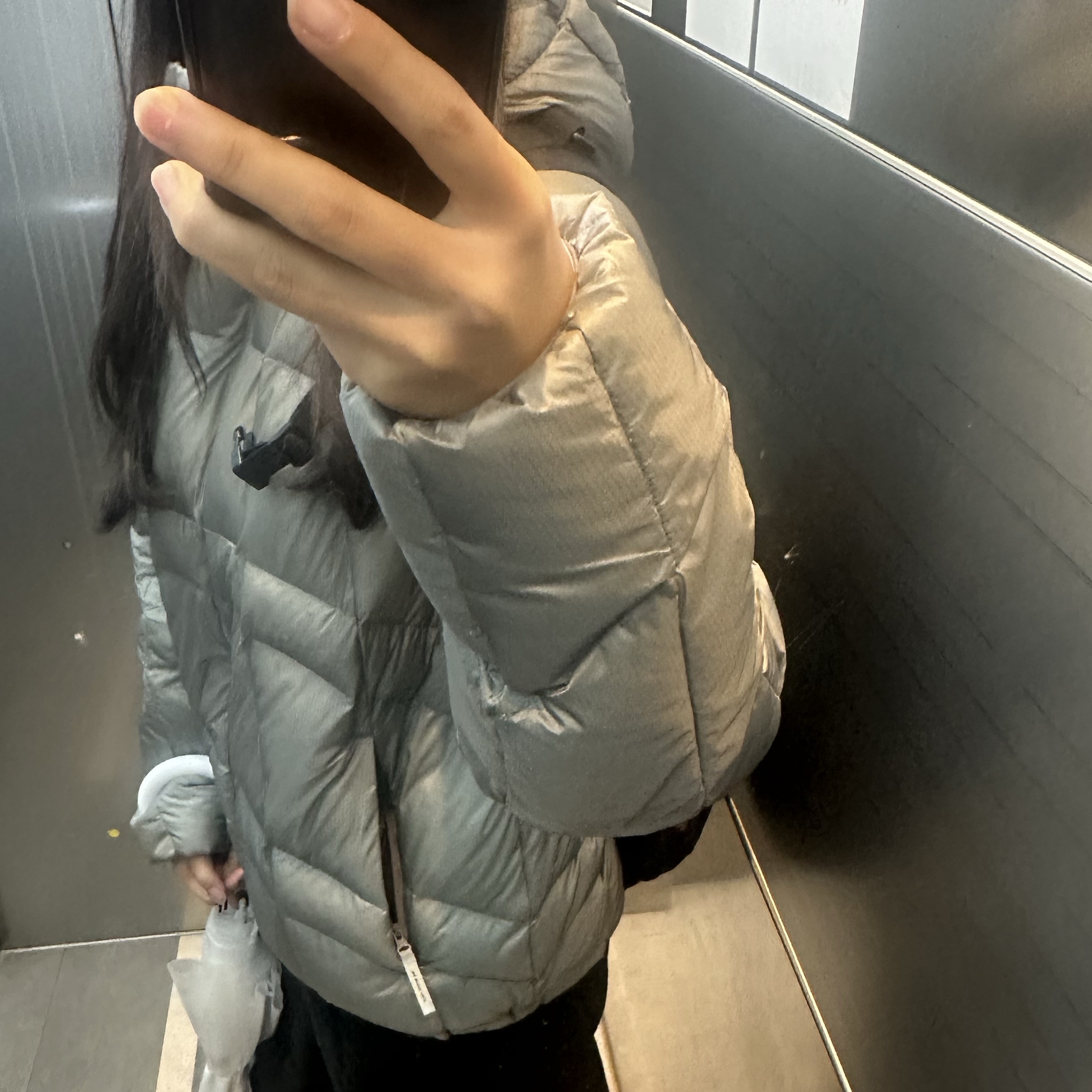 The North Face Wave LT On Jacket Gray 착용 스타일