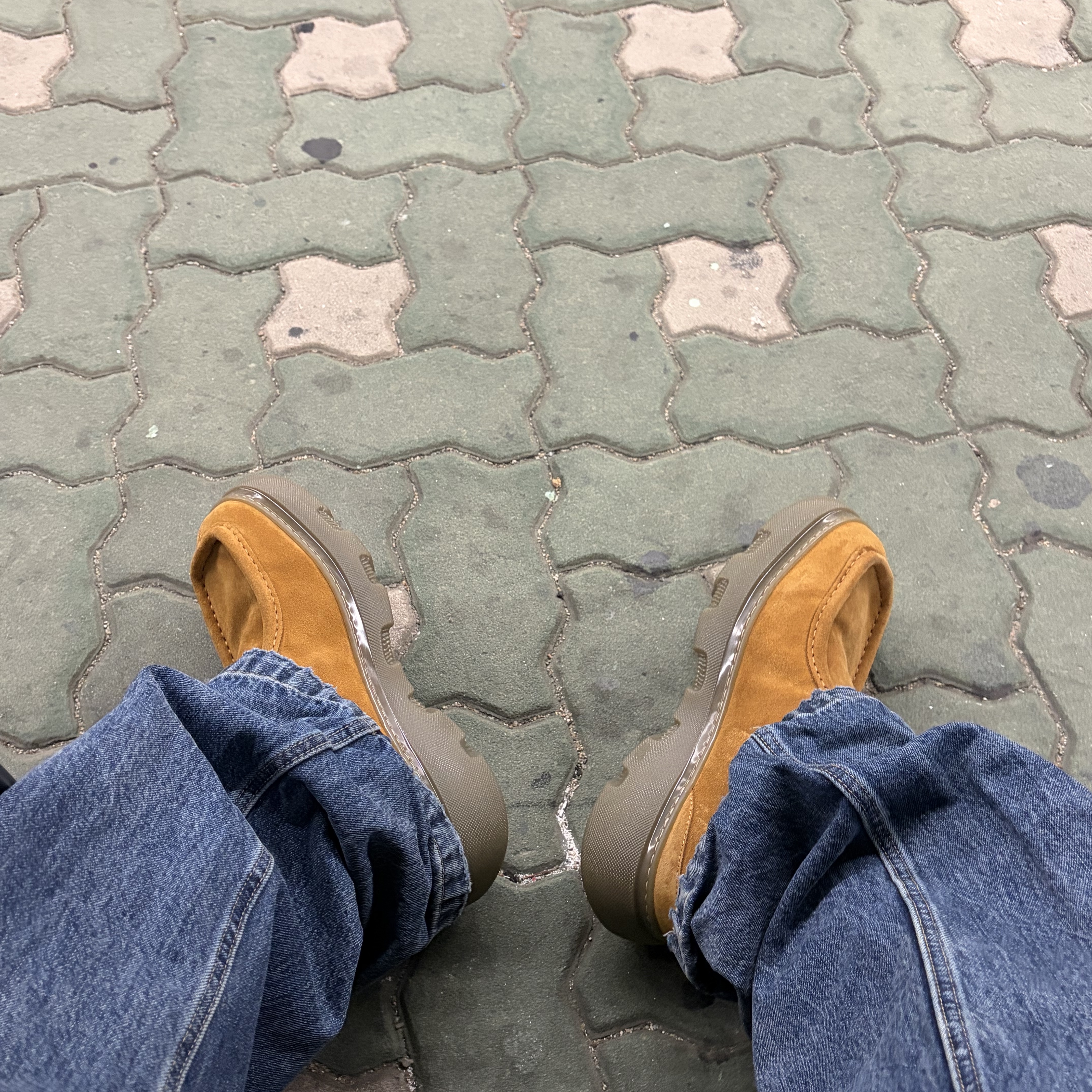 Burberry Suede Creeper Shoes Brown 착용 스타일