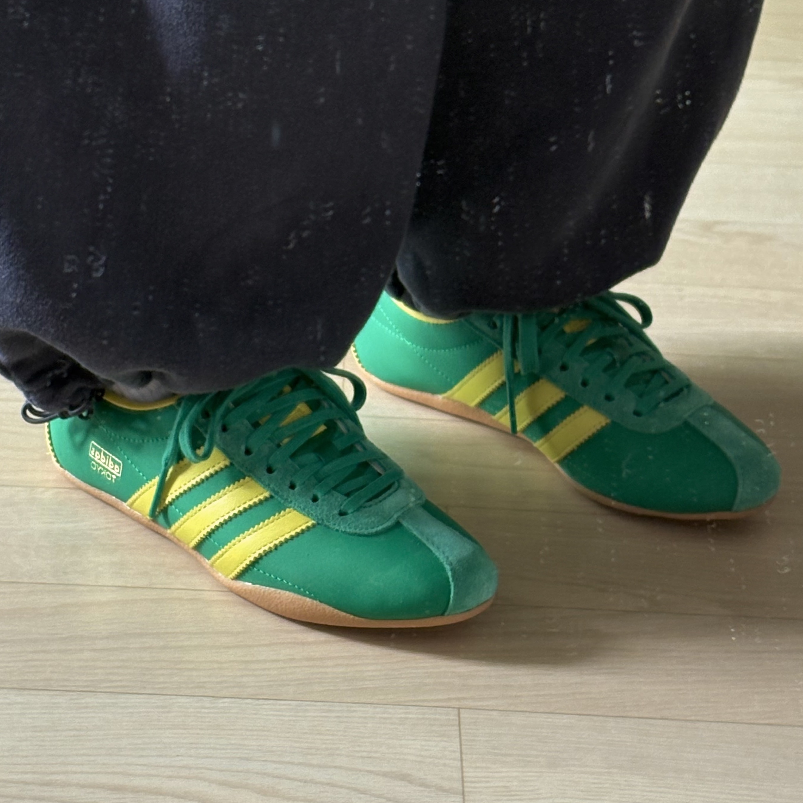 (W) Adidas Tokyo Green Pure Sulfur 착용 스타일 - 3